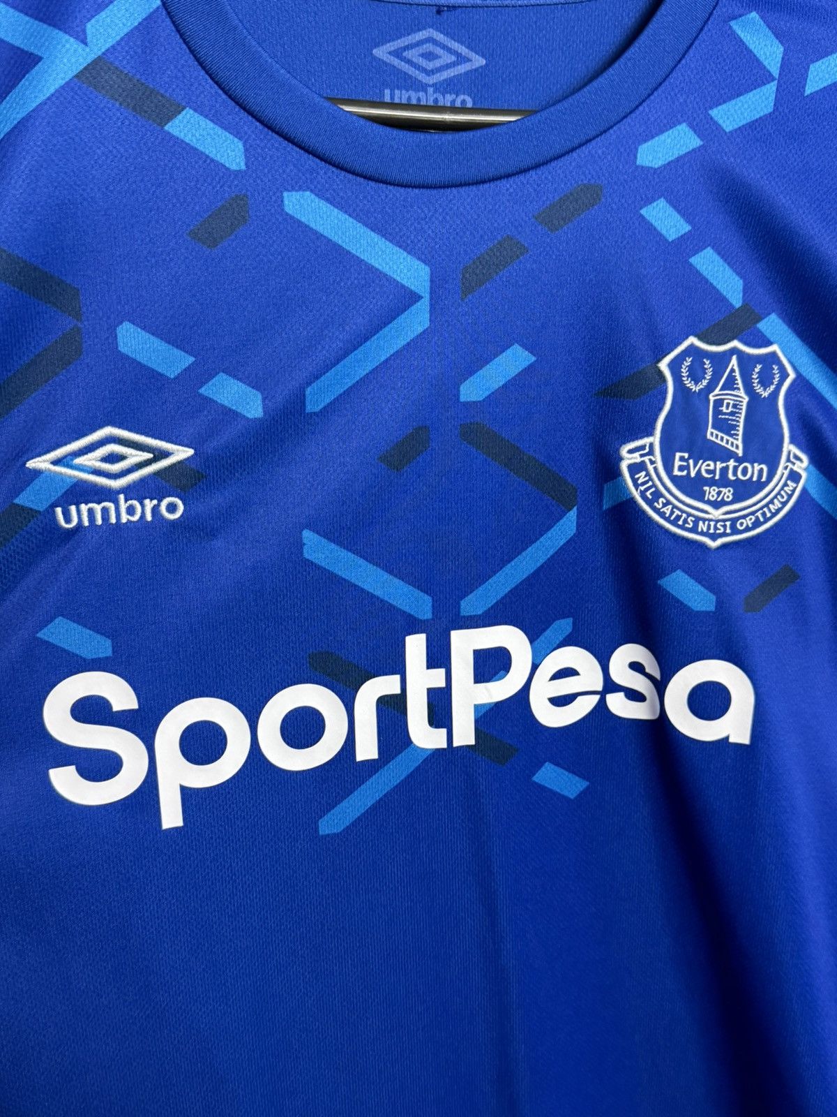 Umbro Everton 19/20 Home Football Long Sleeve Jersey Size US XL / EU 56 / 4 - 3 Thumbnail