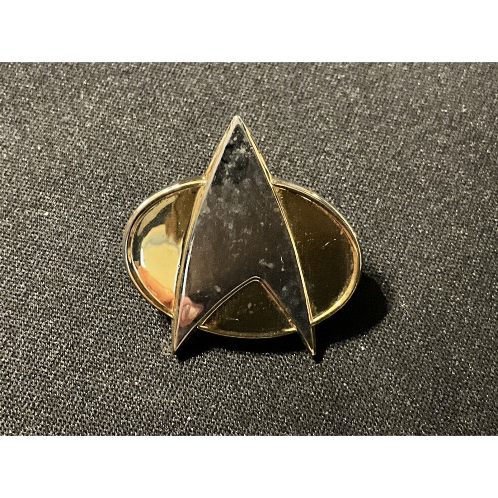 Other Star Trek TNG Communicator Badge Gold/Silver Tone 1992 Size ONE SIZE - 2 Thumbnail