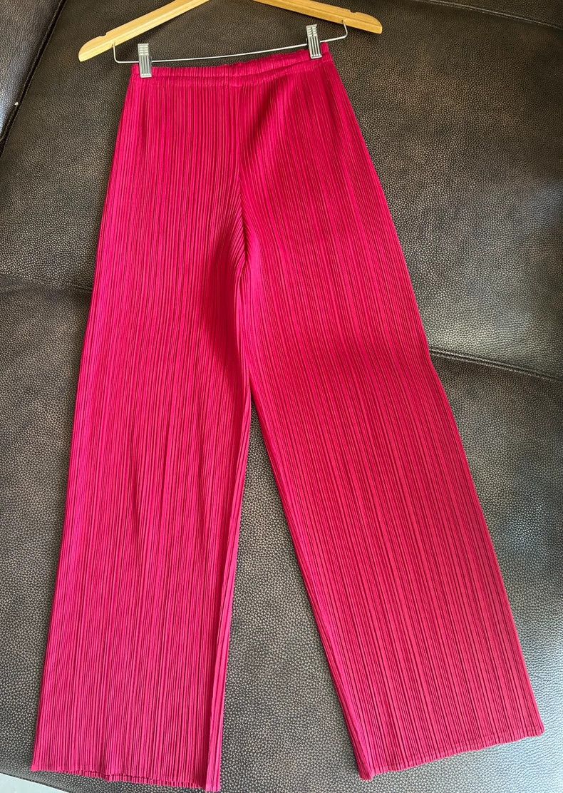 issey miyake size:1 Rose red straight-leg pants