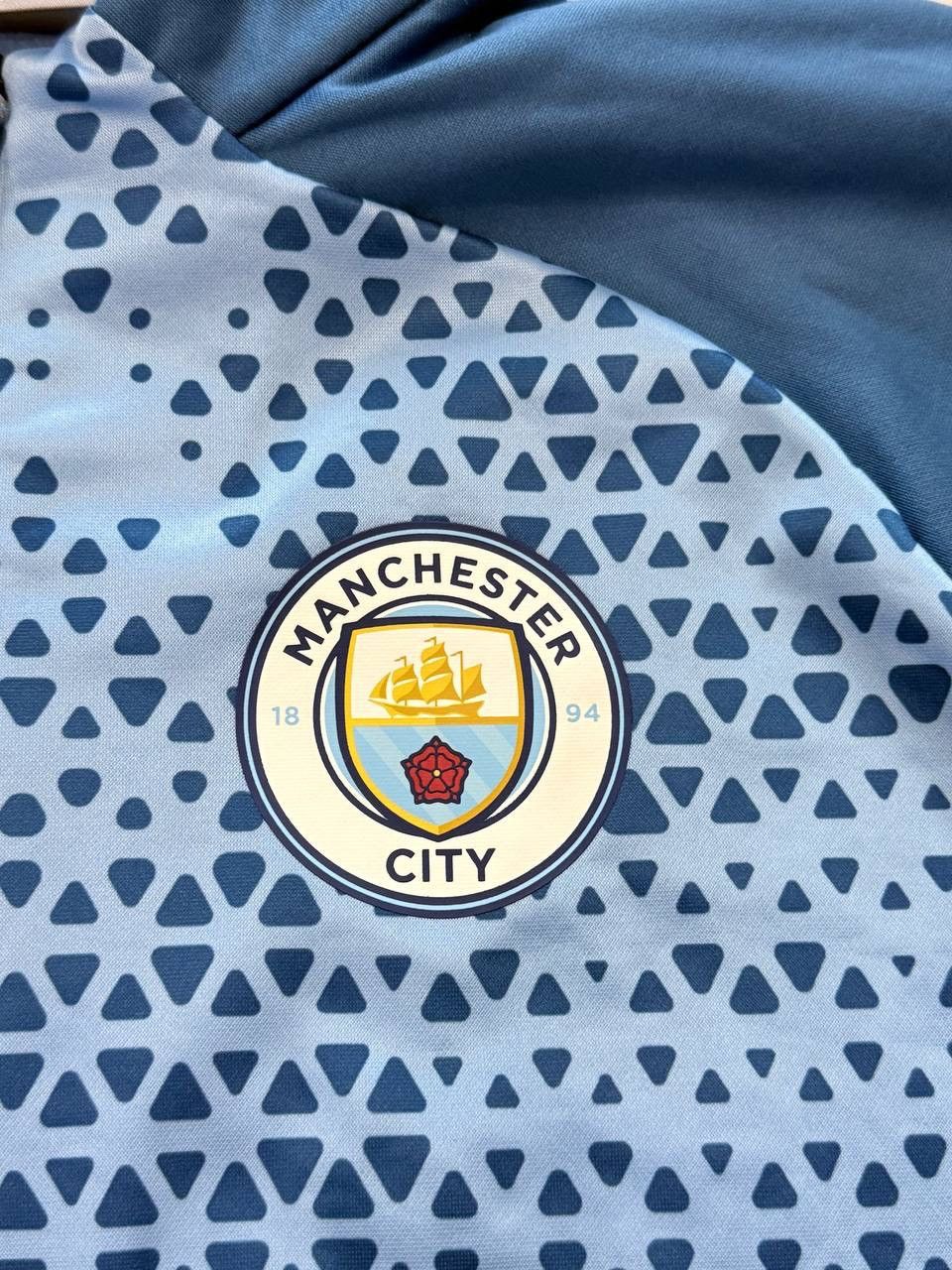 Puma Manchester City 2023/24 Long Sleeve Training Home Zip Jersey Size US L / EU 52-54 / 3 - 6 Thumbnail