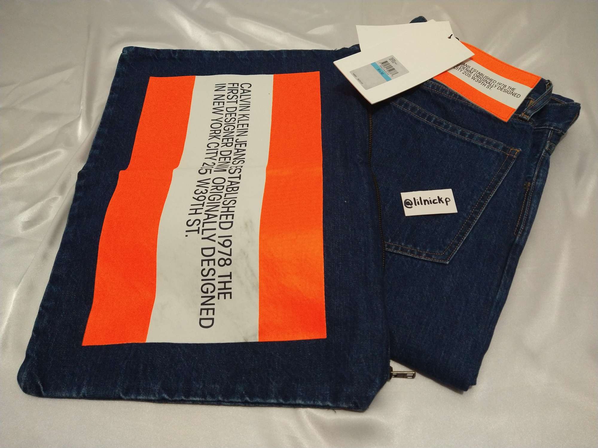 Calvin Klein 205W39NYC EST. 1978 Narrow Leg Apollo Blue Jeans Size US 31 - 10 Thumbnail