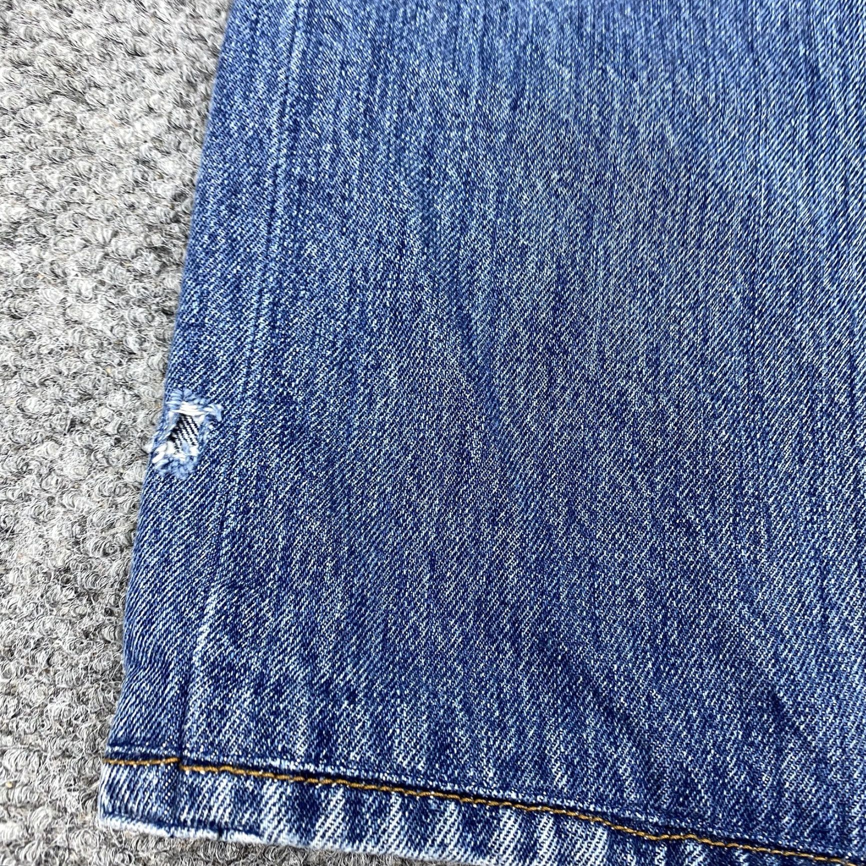 Levi's VINTAGE Levi's 501 Jeans Mens Straight Denim Button Fly 34x29 Blue Distressed" Size US 34 / EU 50 - 4 Thumbnail