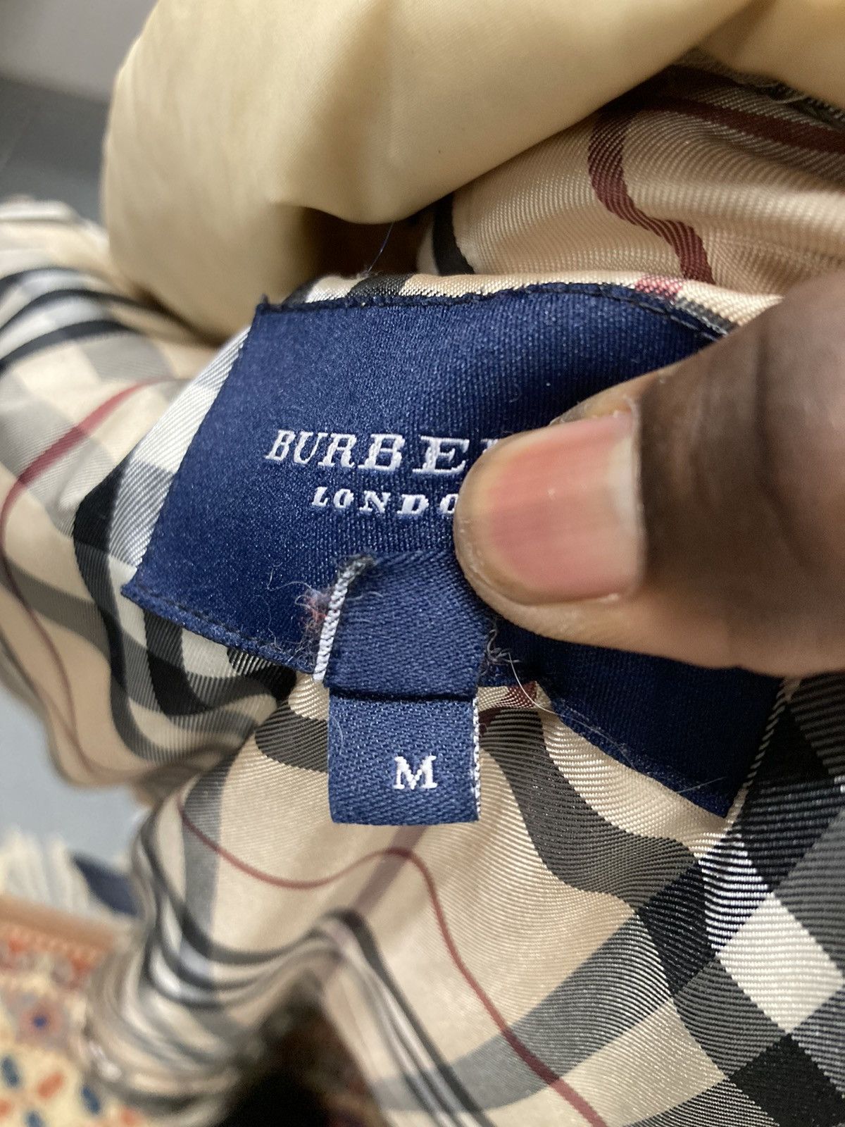 Burberry Beige long down jacket, ideal for winter - Size M Size US M / EU 48-50 / 2 - 16 Thumbnail