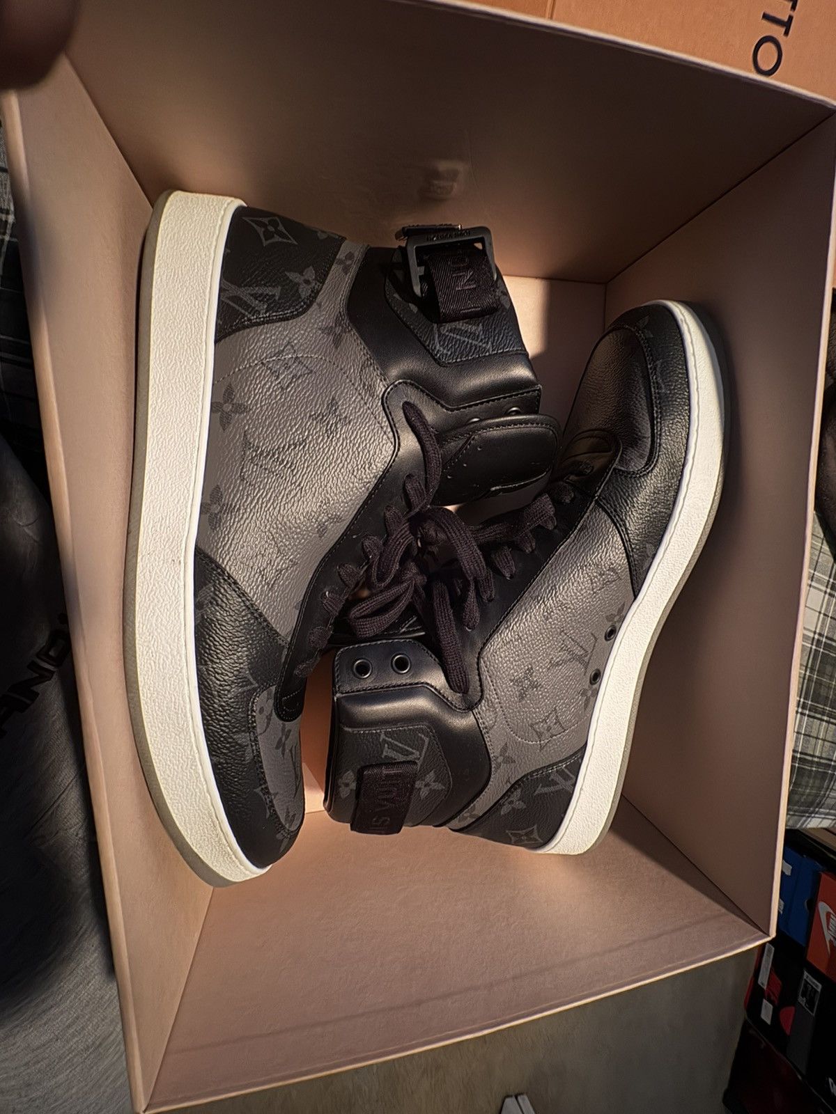 Louis Vuitton Size 10.5 rivoli gently used LV Size US 10.5 / EU 43-44 - 1 Thumbnail