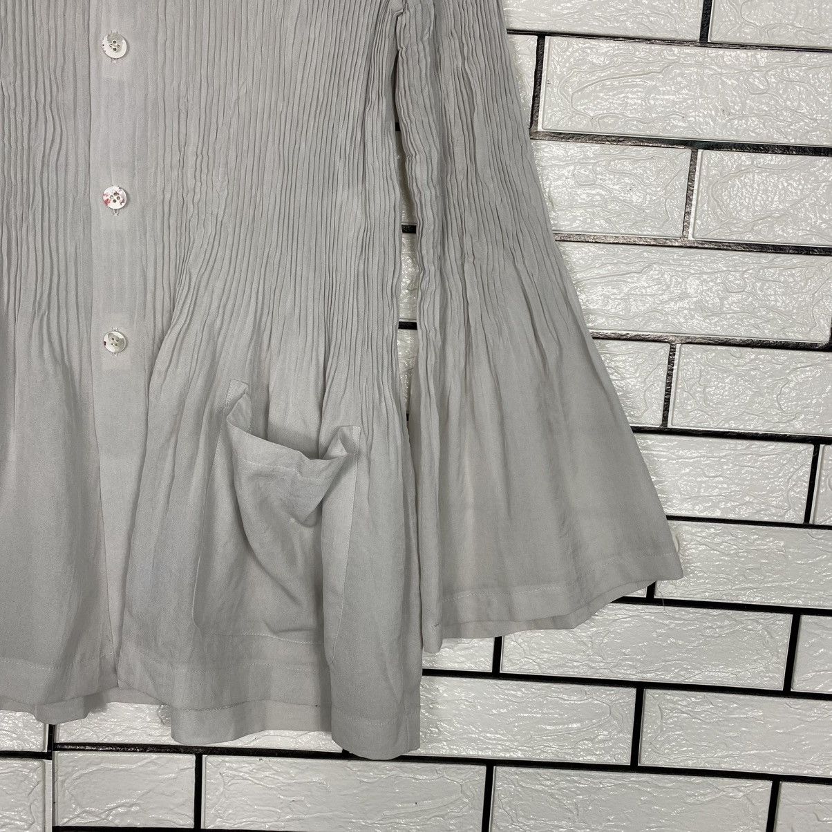 Comme des Garcons 🔥VINTAGE TRICOT COMME DES GARCONS PLEATED BUTTON BLOUSE Size M / US 6-8 / IT 42-44 - 17 Thumbnail