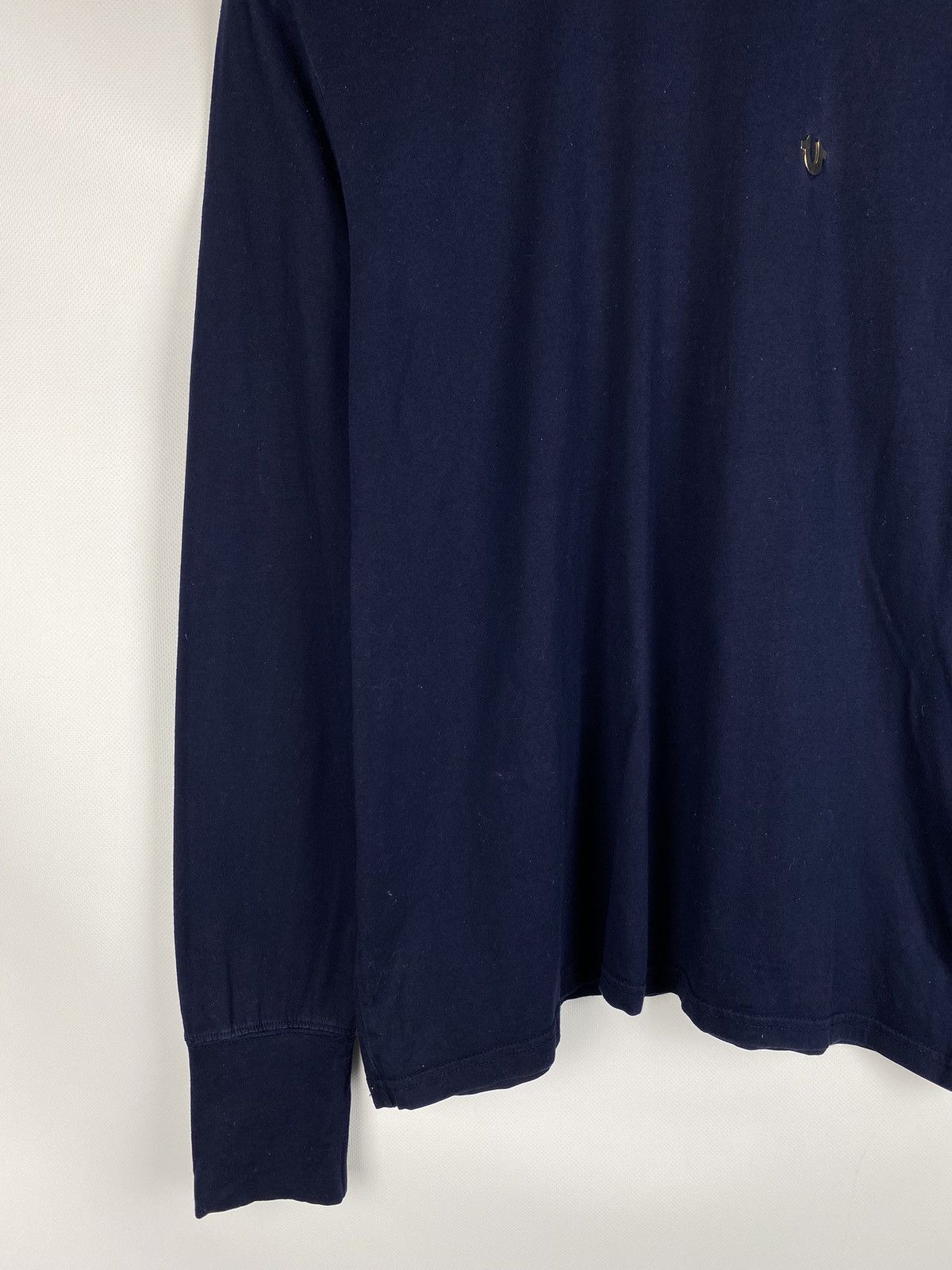 True Religion True Religion men’s long sleeve t shirt size L Size US L / EU 52-54 / 3 - 7 Thumbnail