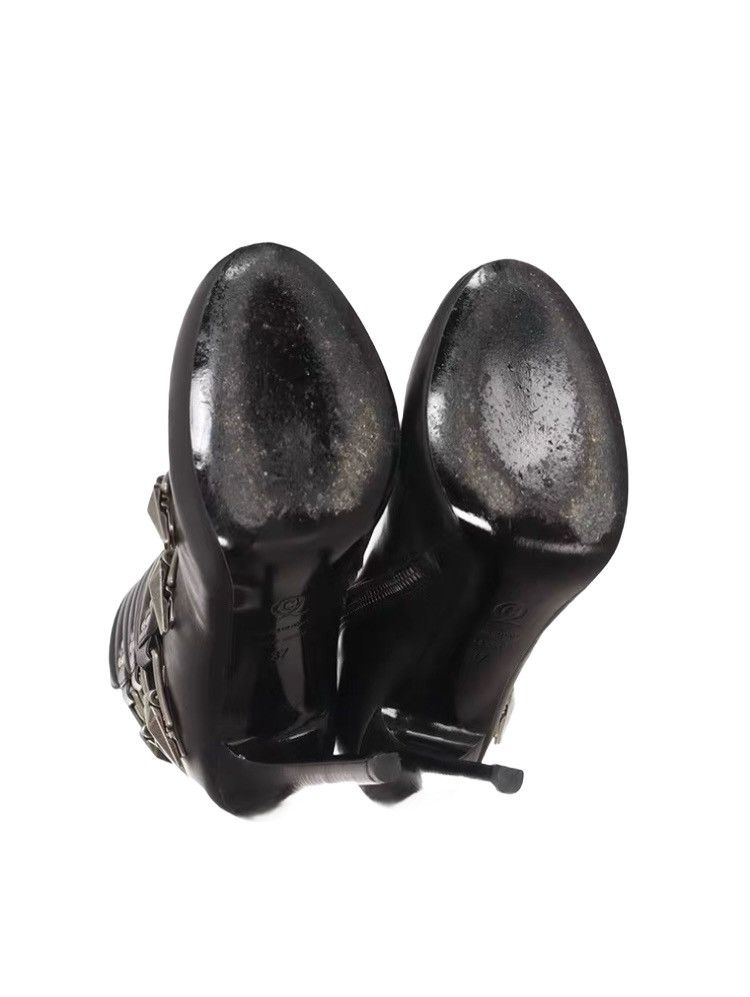 Alexander McQueen Alexander McQueen black leather buckled ski high heel boots Size US 7 / IT 37 - 4 Thumbnail