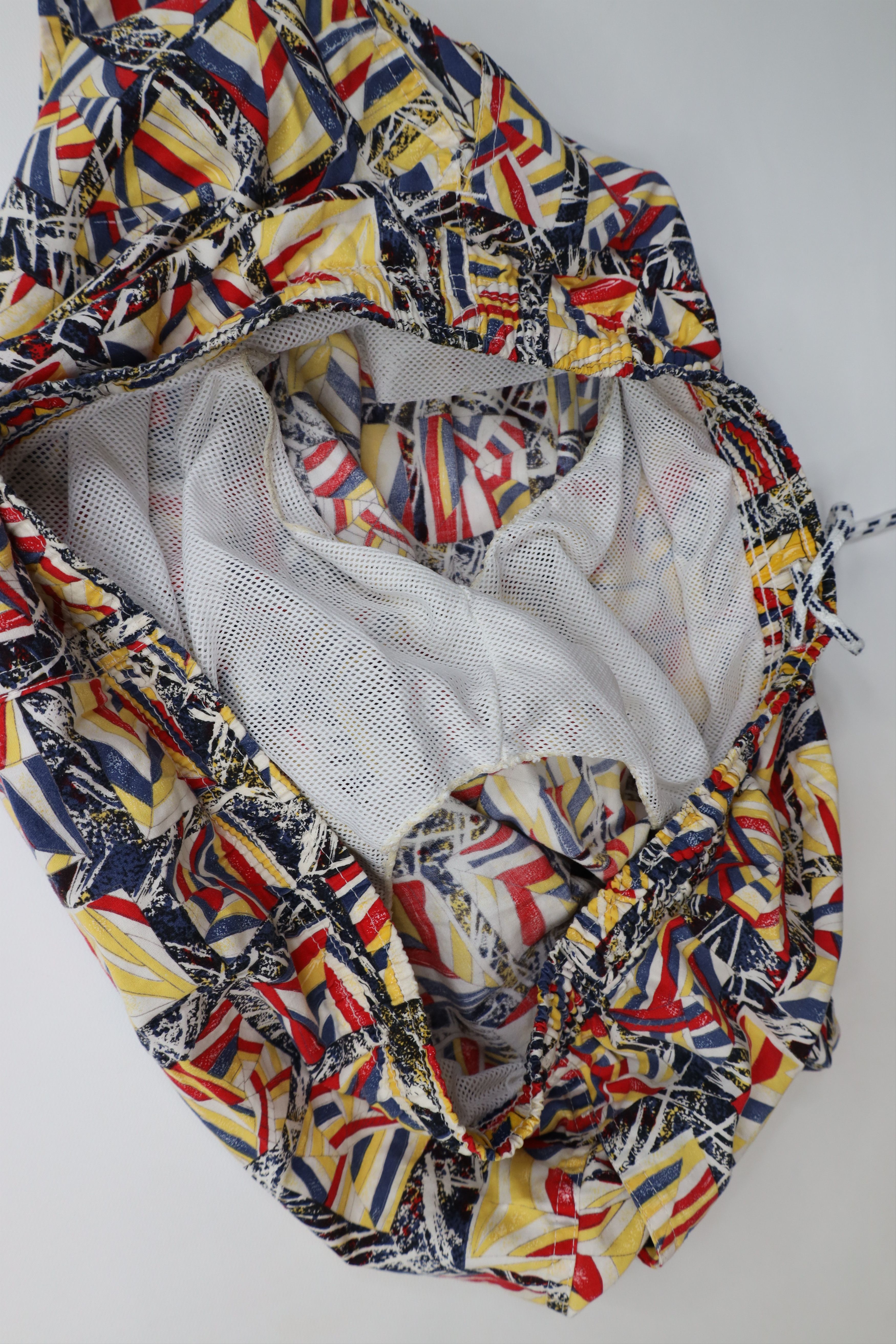 Vintage Vintage 90s Hobie Abstract Sailing Flags Lined Shorts Trunks Size US 32 / EU 48 - 9 Thumbnail