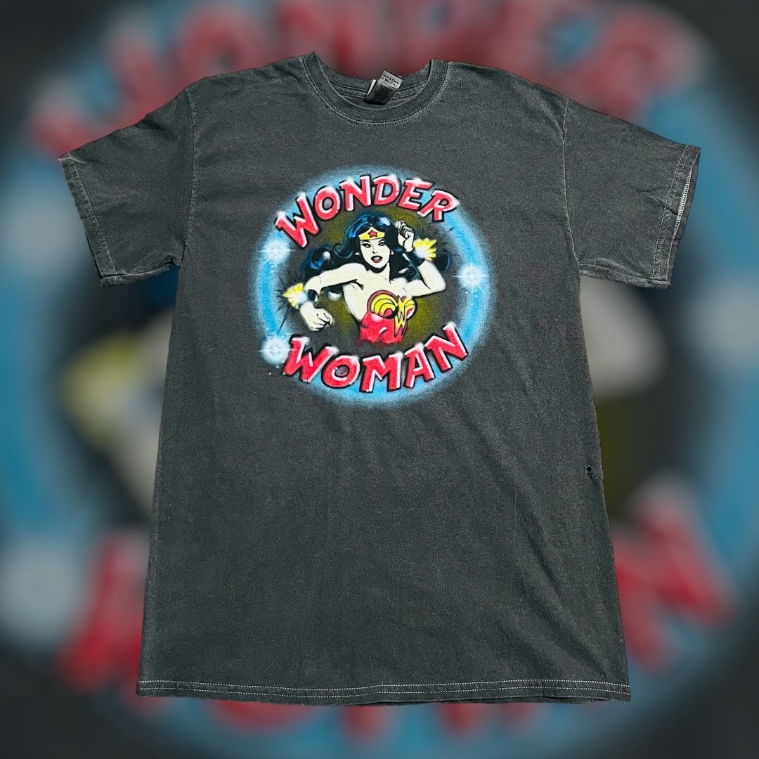 Gildan Wonder Woman Shirt Adult Medium DC Comics Tee Size US M / EU 48-50 / 2 - 1 Thumbnail