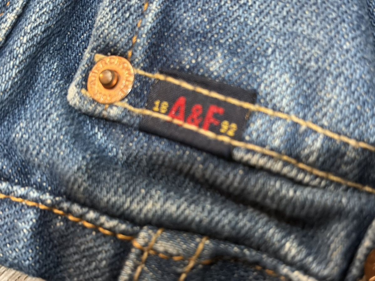 Abercrombie & Fitch Abercrombie & Fitch Jeans Bootcut Distressed Denim 1892 Size US 36 / EU 52 - 9 Thumbnail