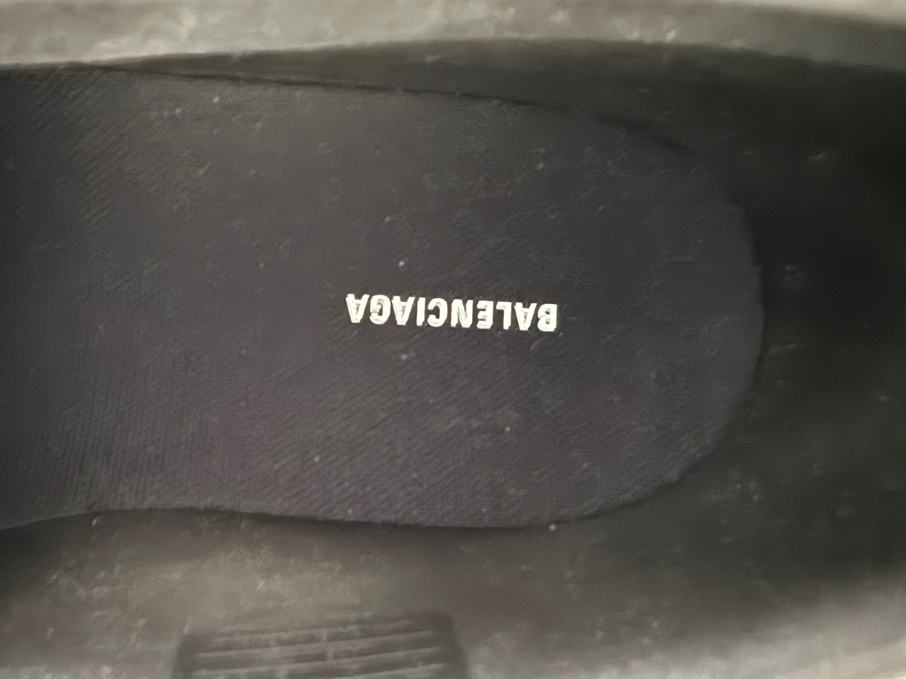 Balenciaga BALENCIAGA Space Shoe Size US 8 / EU 41 - 14 Thumbnail