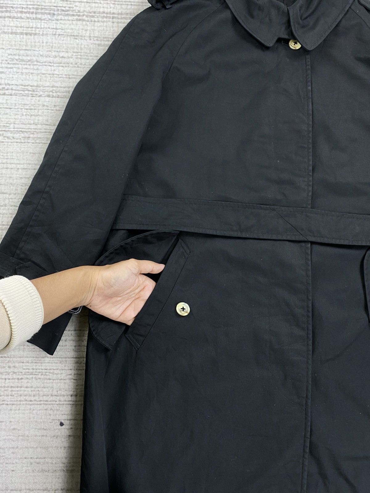 Burberry Vintage Burberry Full Black Trench Coat Size M / US 6-8 / IT 42-44 - 8 Thumbnail