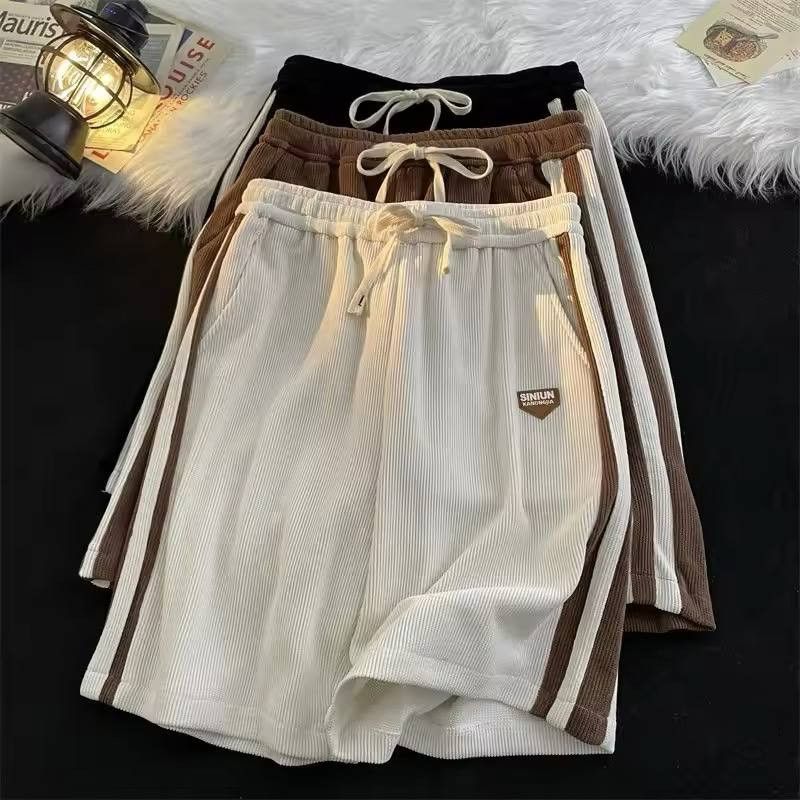Vintage men's casual shorts in American retro style Size US 34 / EU 50 - 1 Thumbnail