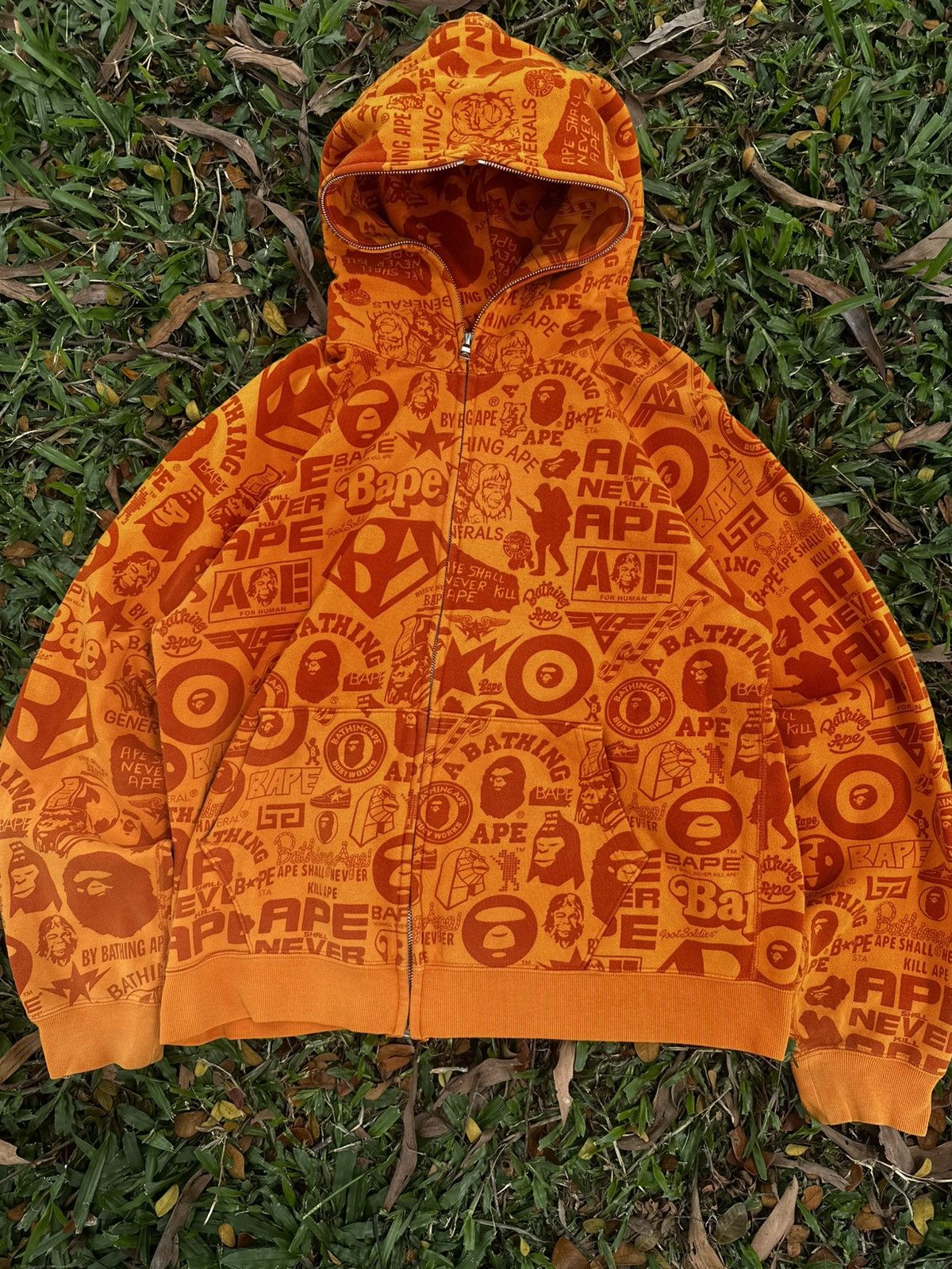 Bape A Bathing Ape BAPE All Logo Full Zip Hoodie NIGO Era Size US S / EU 44-46 / 1 - 6 Thumbnail