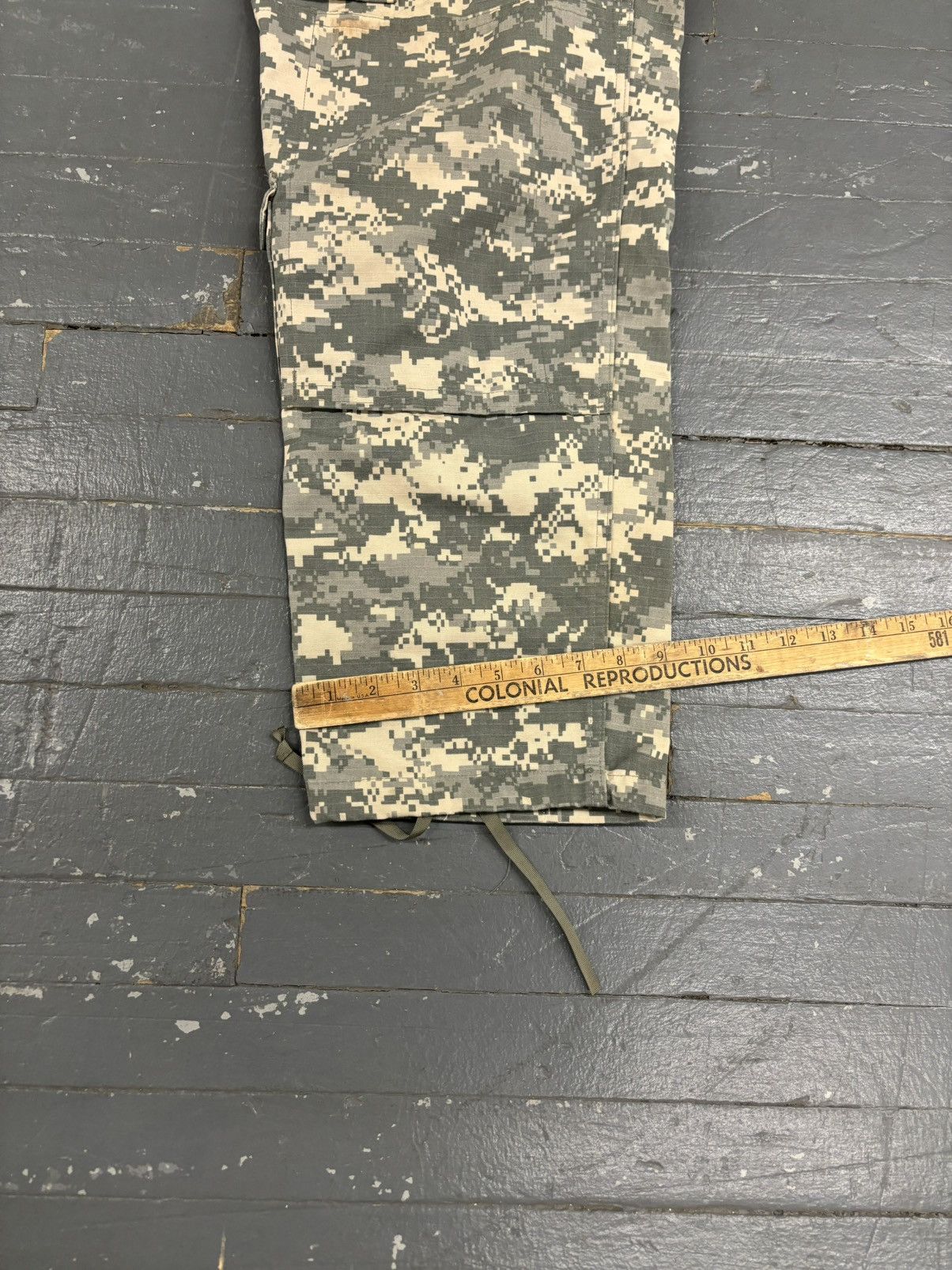 Vintage Vintage US military cargo baggy pants Size US 31 - 8 Thumbnail