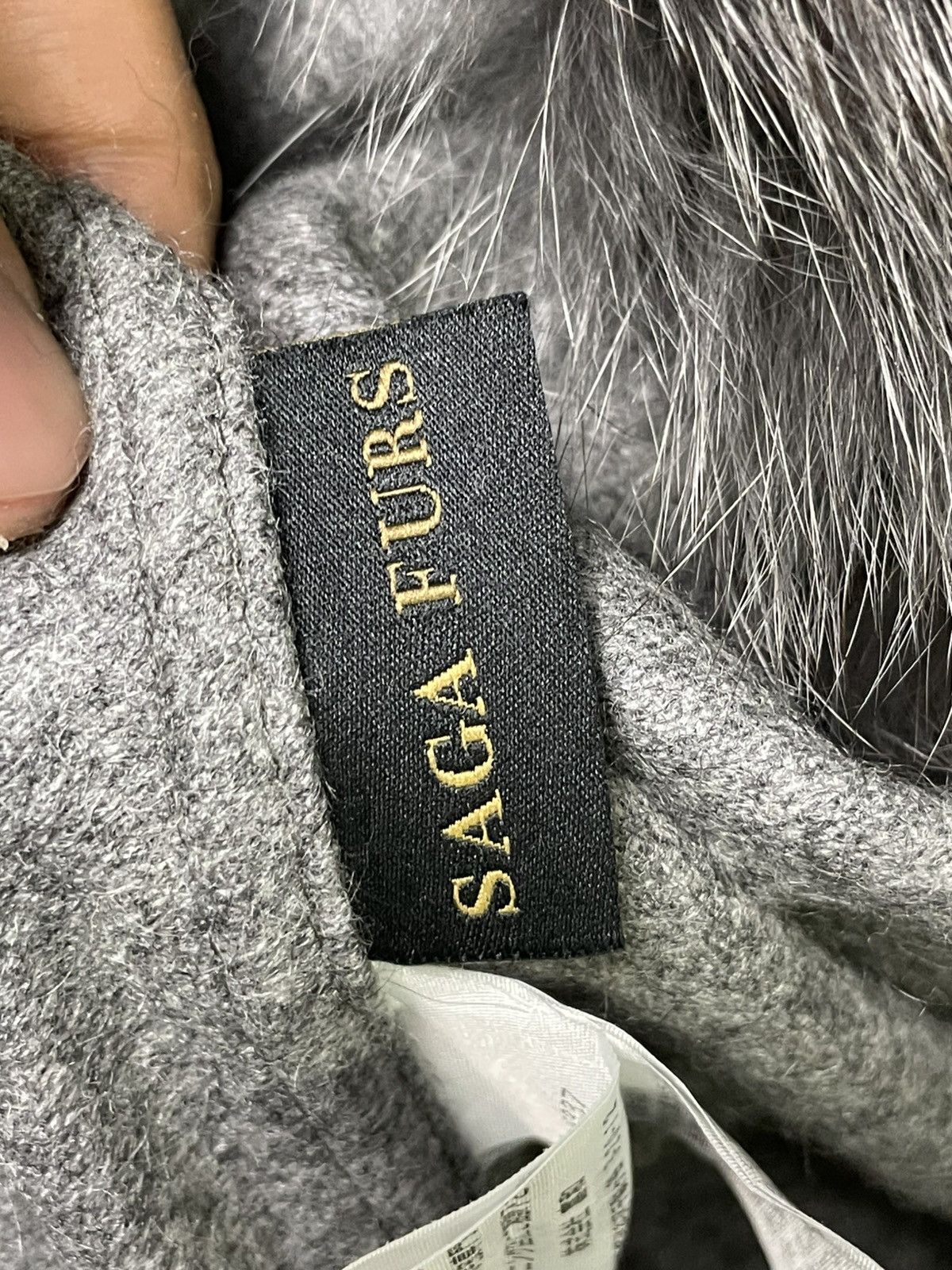 Japanese Brand × Vintage Saga Furs Cashmere Fur Cloak Cape (52) Size US L / EU 52-54 / 3 - 6 Thumbnail