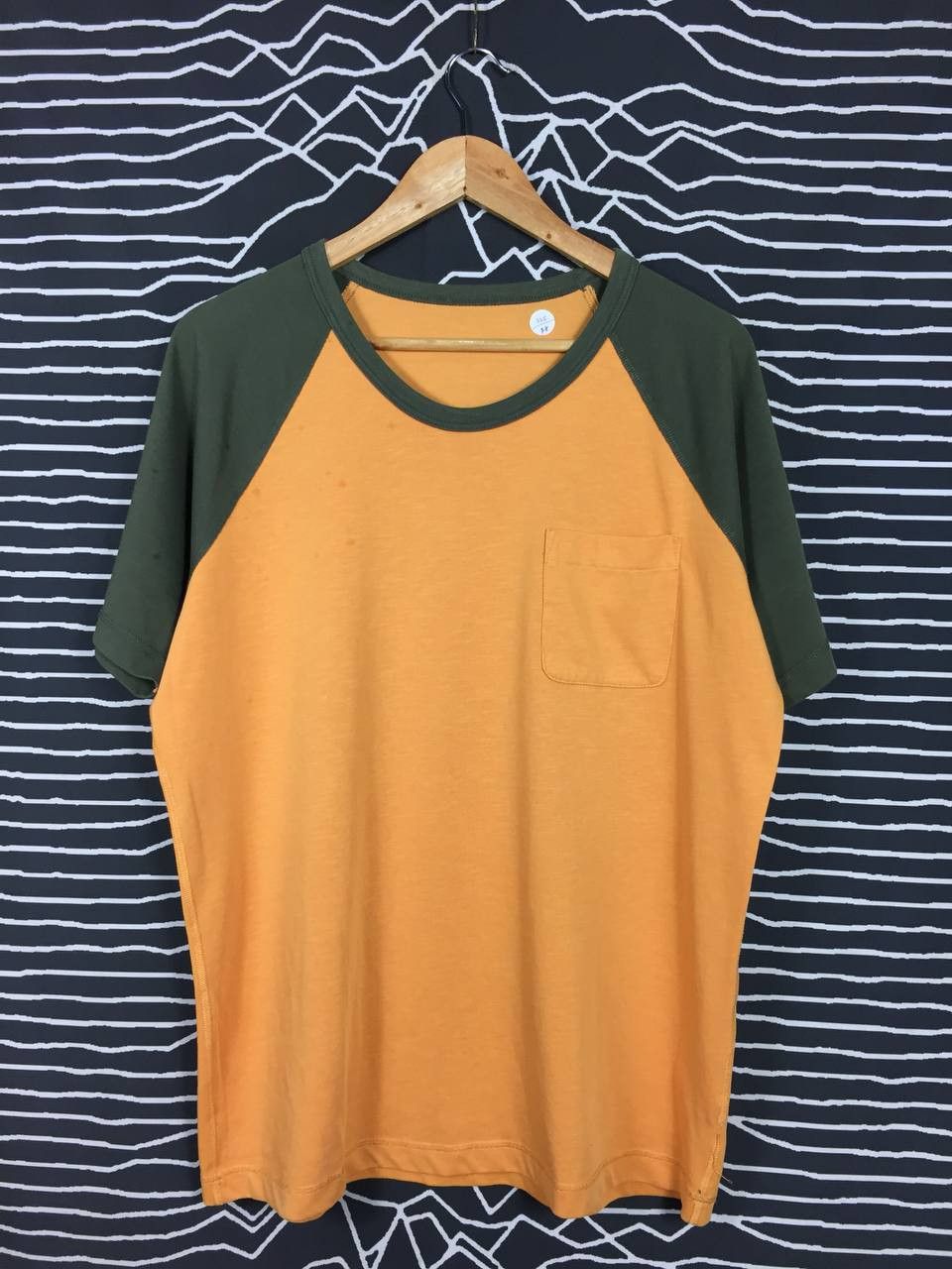 Japanese Brand × Uniqlo Uniqlo Plain Blank Casual Essential Raglan Tee Size US L / EU 52-54 / 3 - 2 Thumbnail
