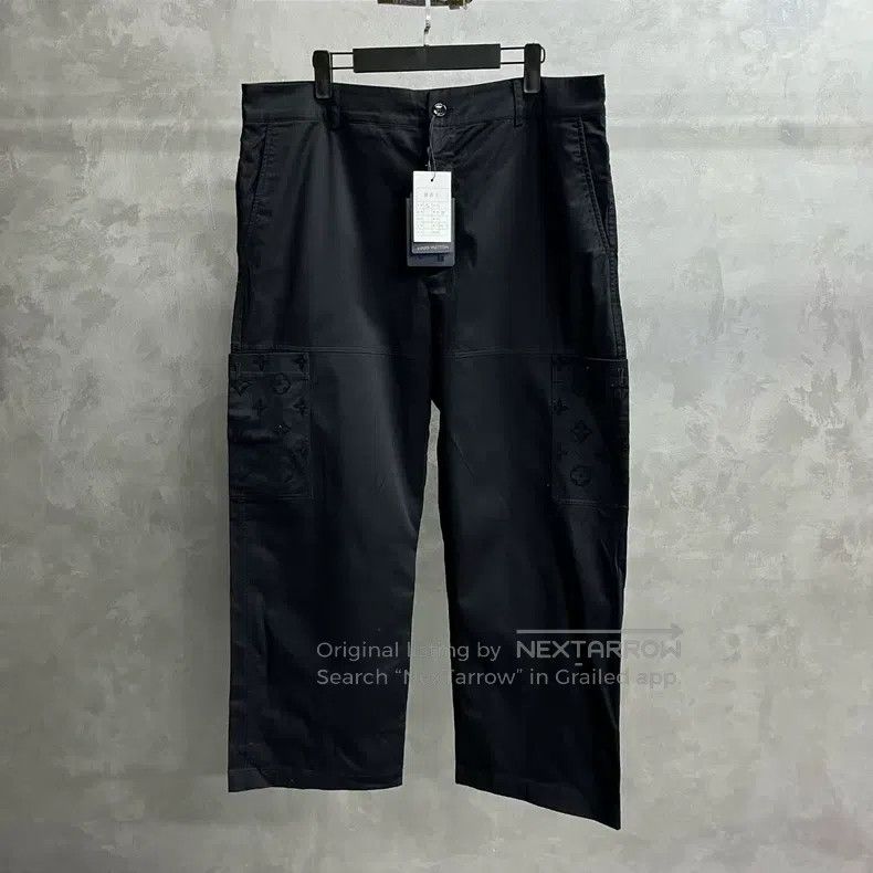 Louis Vuitton Louis Vuitton size US 56 Black Solid Twill Midrise Straight Size US 40 / EU 56 - 1 Thumbnail