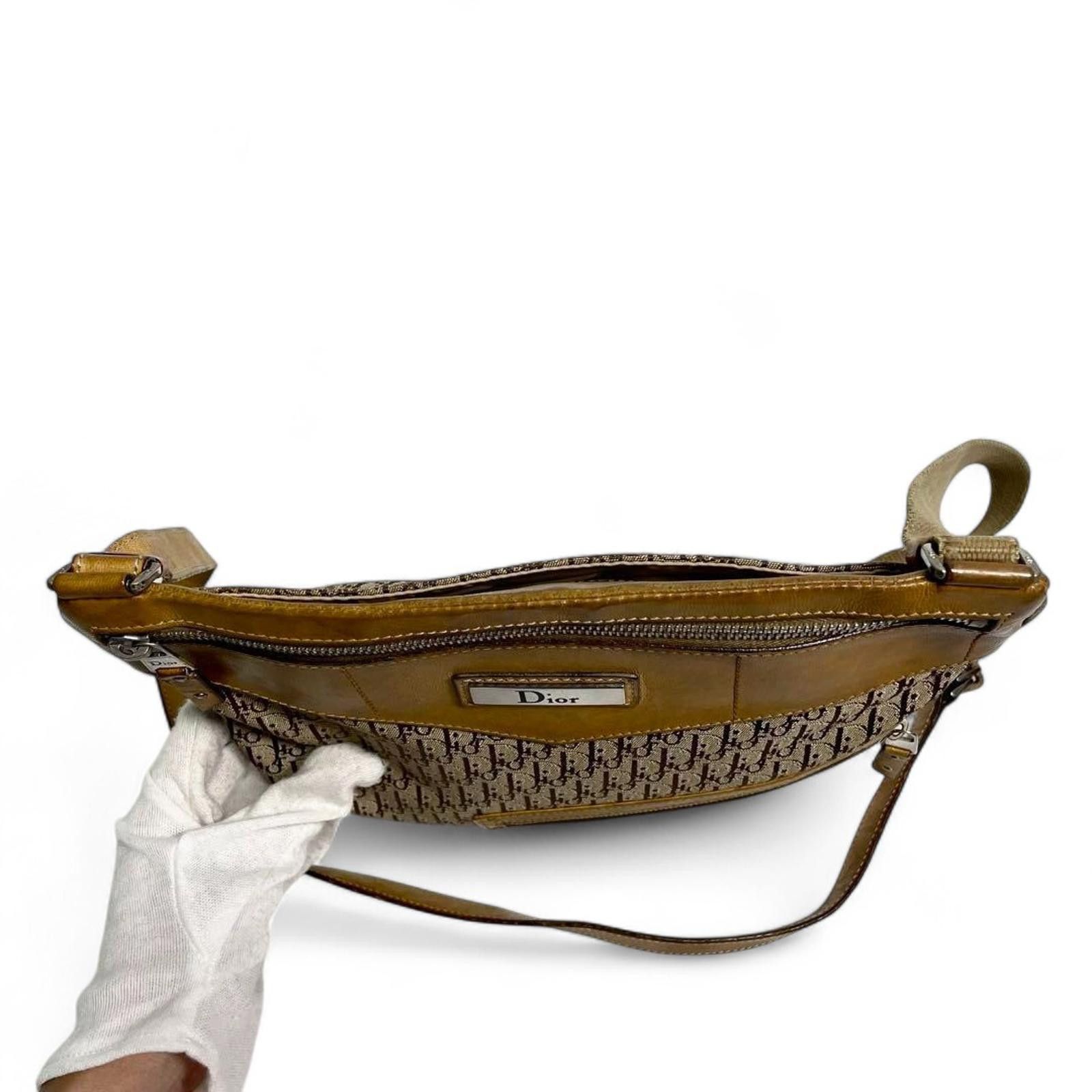 Dior Dior - Vintage Monogram Canvas and Leather Crossbody Bag Size ONE SIZE - 3 Thumbnail