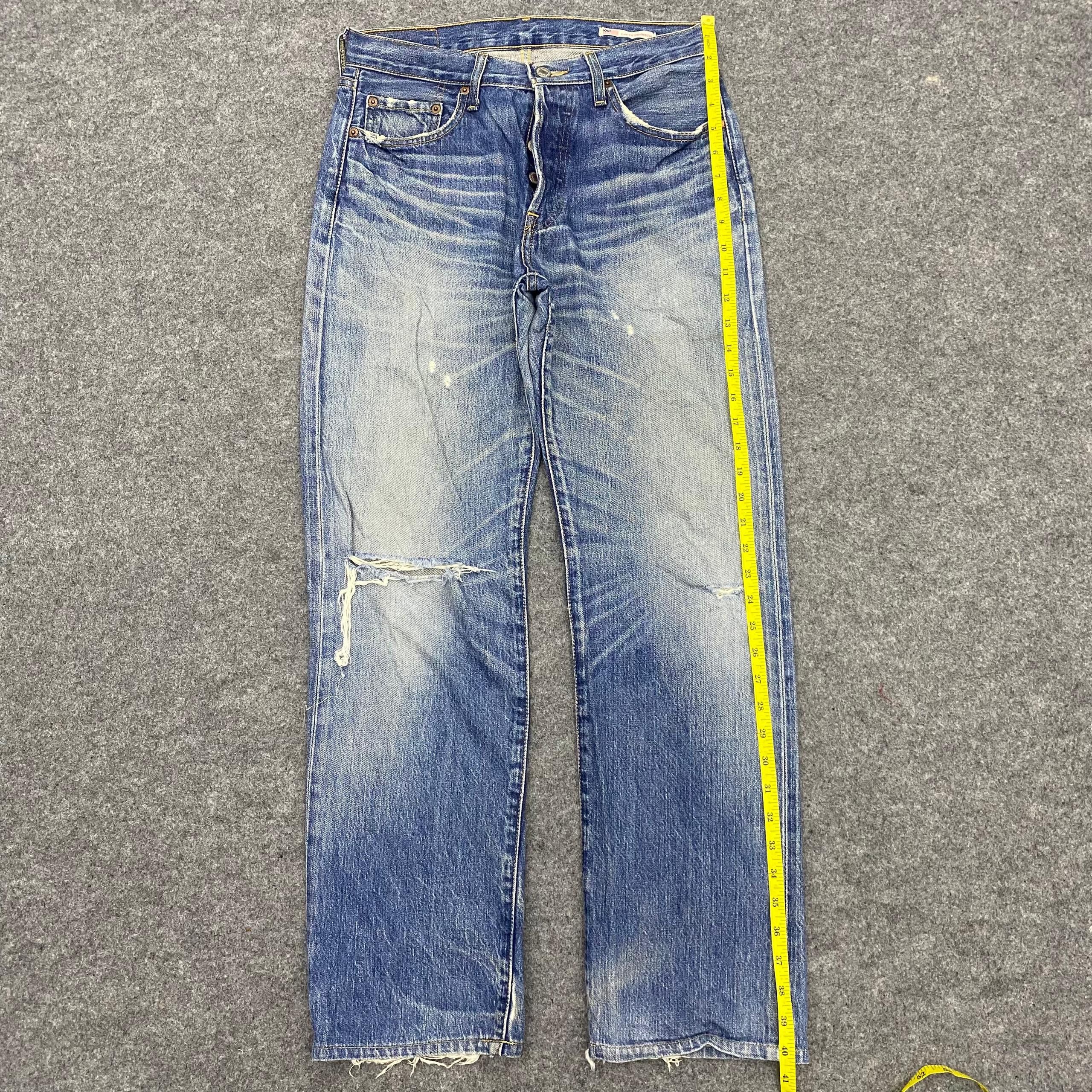 Levi's 💥Best Offer💥Vintage Levis 501 Distressed Denim Size US 31 - 2 Thumbnail