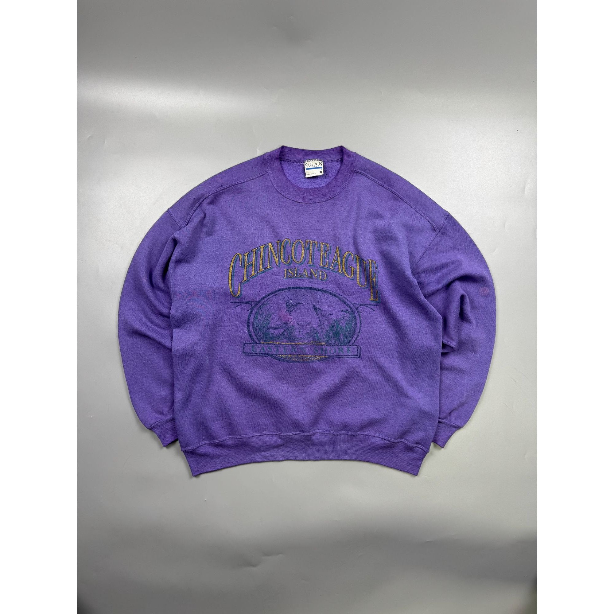 Vintage Chincoteague Island USA Distressed Sweatshirt (Y1194) Size US XL / EU 56 / 4 - 1 Thumbnail