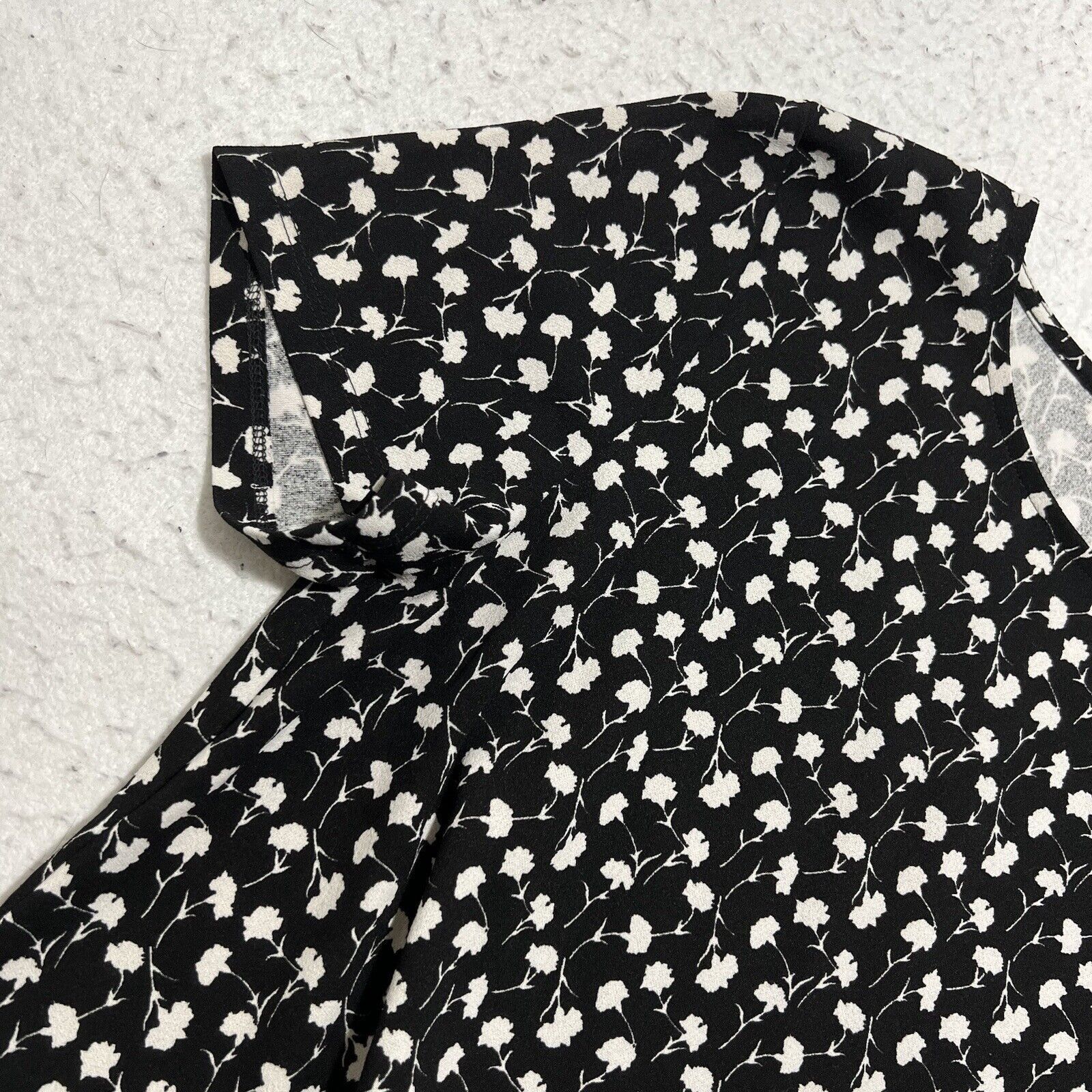 Other Talbots Large Lightweight Stretch Tie Front Floral Top Size L / US 10 / IT 46 - 5 Thumbnail