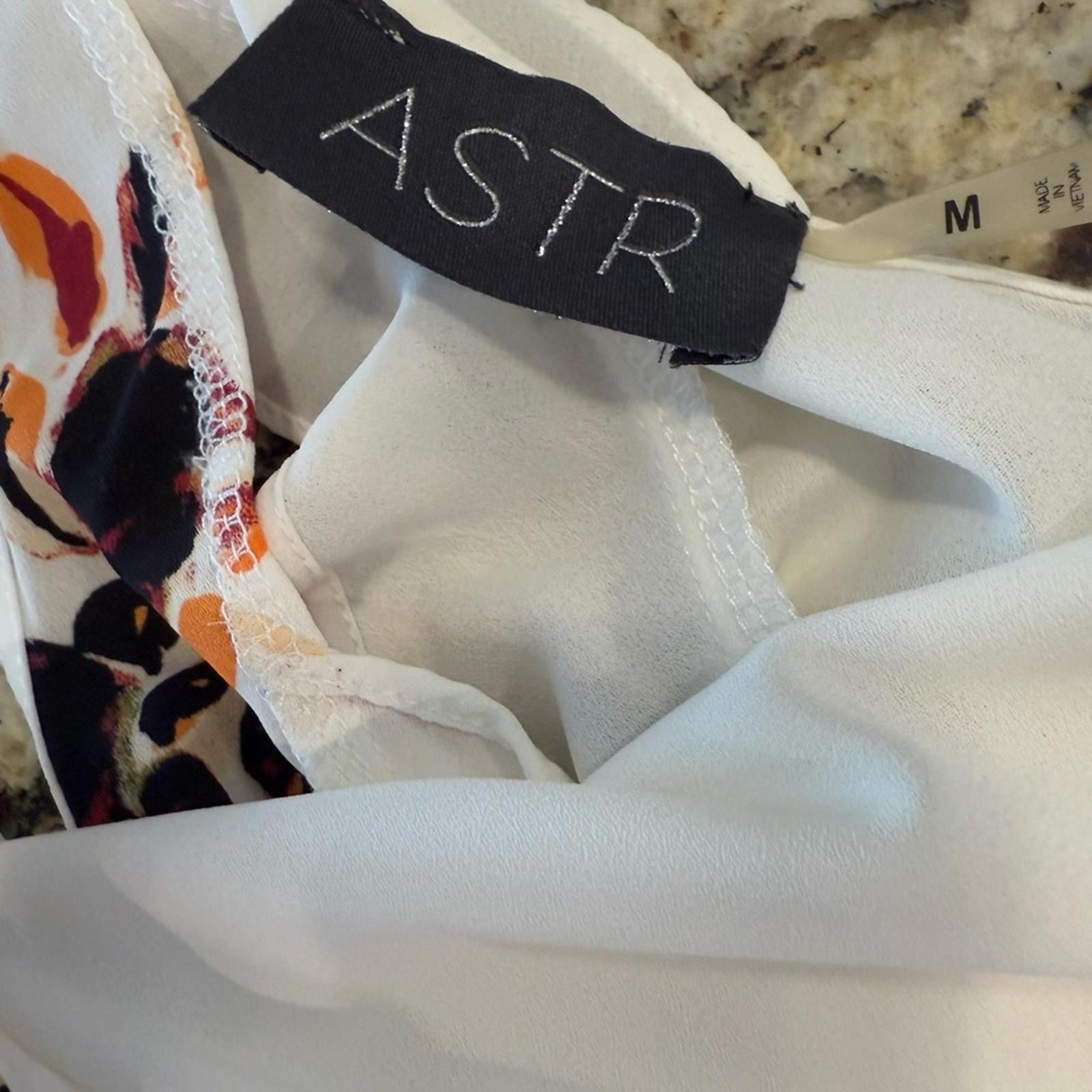 AUTRY Astr white cropped floral ruffled tank top SZ Medium Size M / US 6-8 / IT 42-44 - 4 Thumbnail
