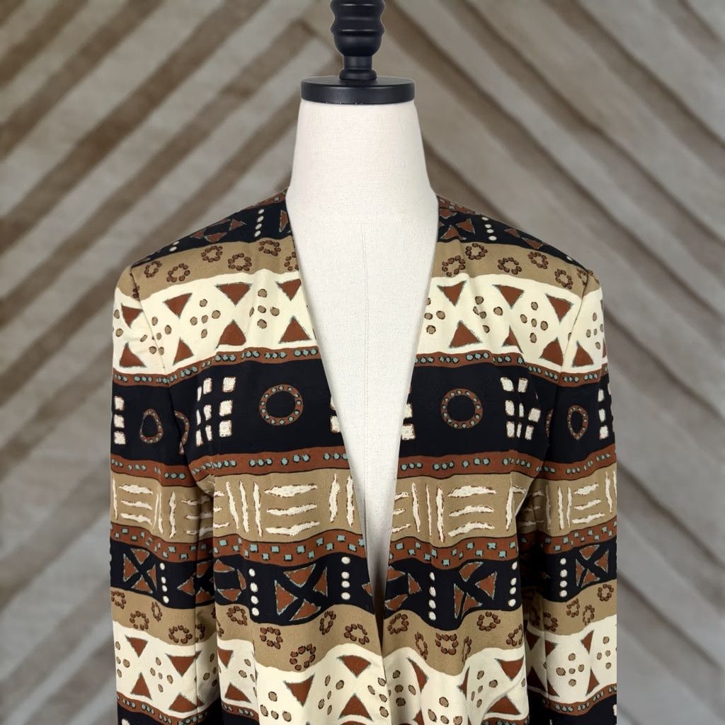 Jones New York VINTAGE Jones New York Blazer Womens M Geometric Beige Open Front Western 90s Blazer Size M / US 6-8 / IT 42-44 - 1 Thumbnail