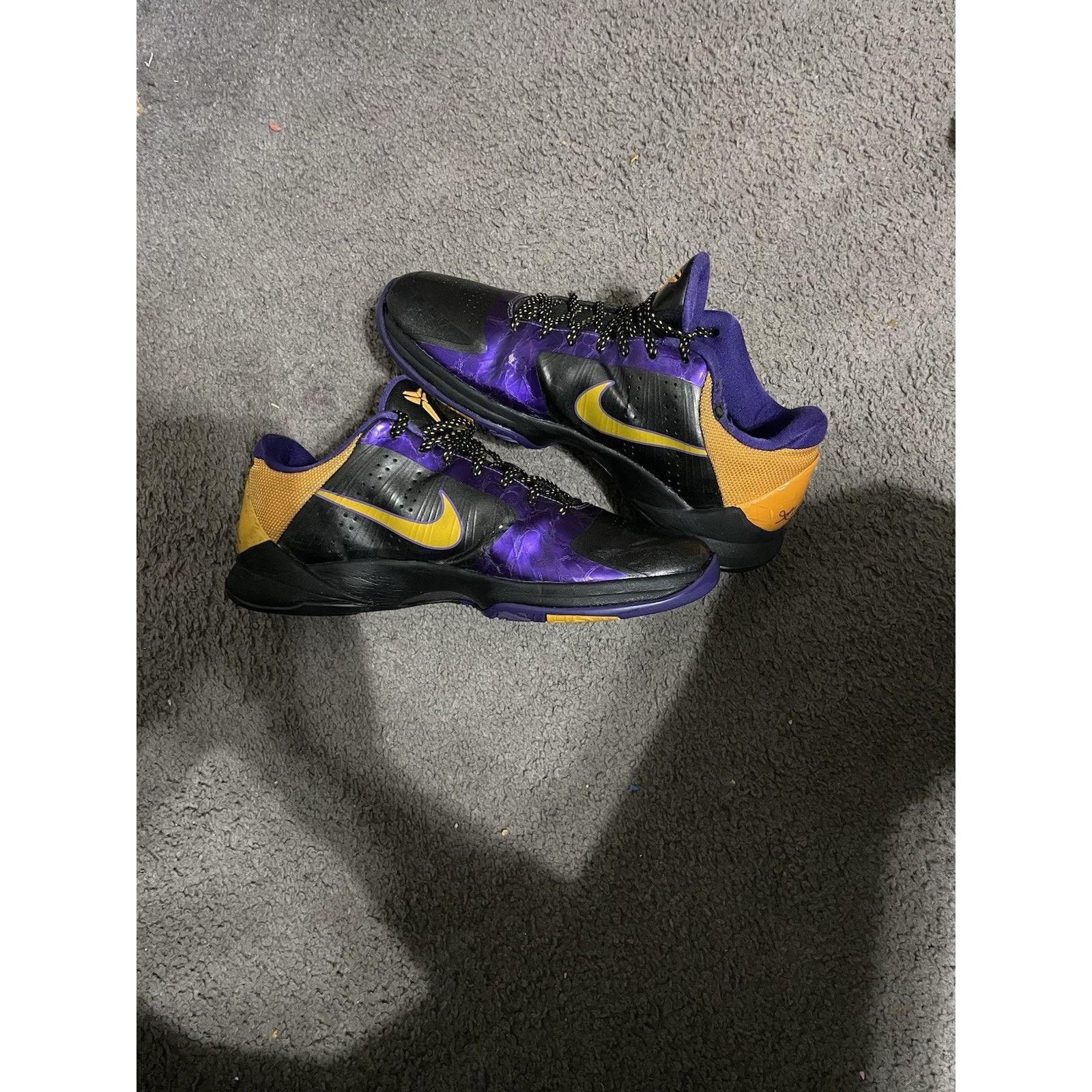 Nike Size 11 -Nike Zoom Kobe 5 Lakers Away 2009 Purple Gold Black Size US 11 / EU 44 - 3 Thumbnail