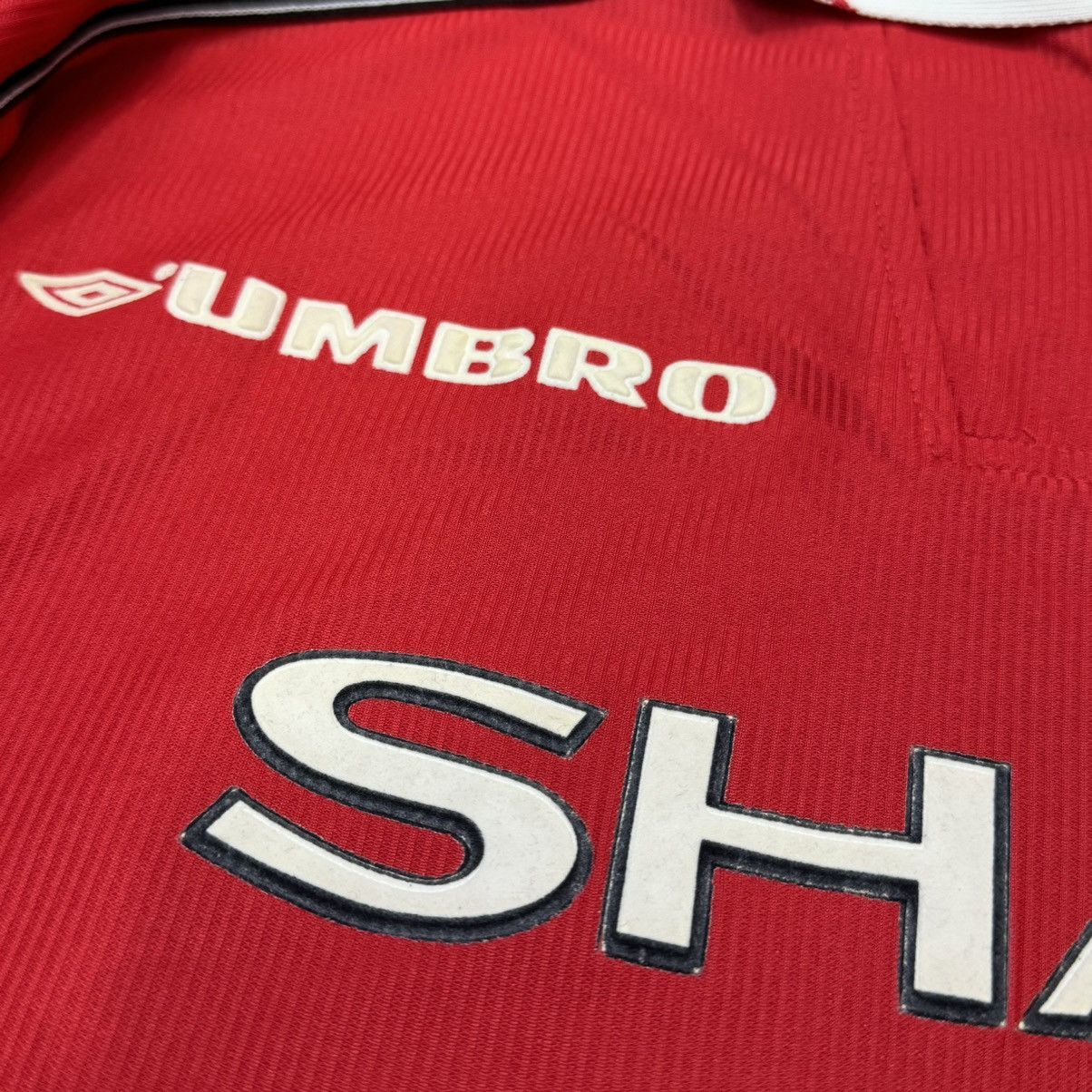 Umbro Manchester united 98/00 home shirt Size US M / EU 48-50 / 2 - 4 Thumbnail