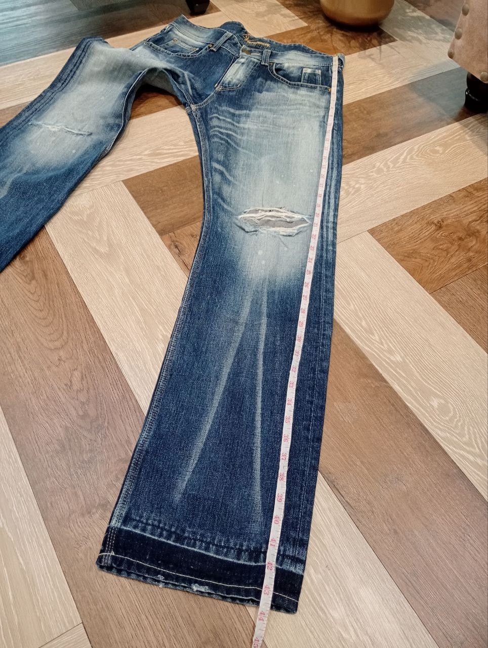 Vanquish VANQUISH GOLD JAPAN BLUE DISTRESSED DENIM PANTS Size US 34 / EU 50 - 19 Thumbnail