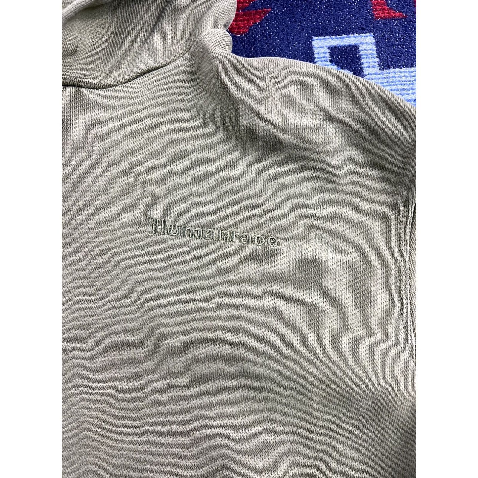 Adidas ADIDAS PHARRELL WILLIAMS HUMANRACE H58302 OLIVE HOODIE SWEATSHIRT UNISEX Sz S Hoodie Mens Green Pullover Cotton Highlights 2010s Size US S / EU 44-46 / 1 - 3 Thumbnail