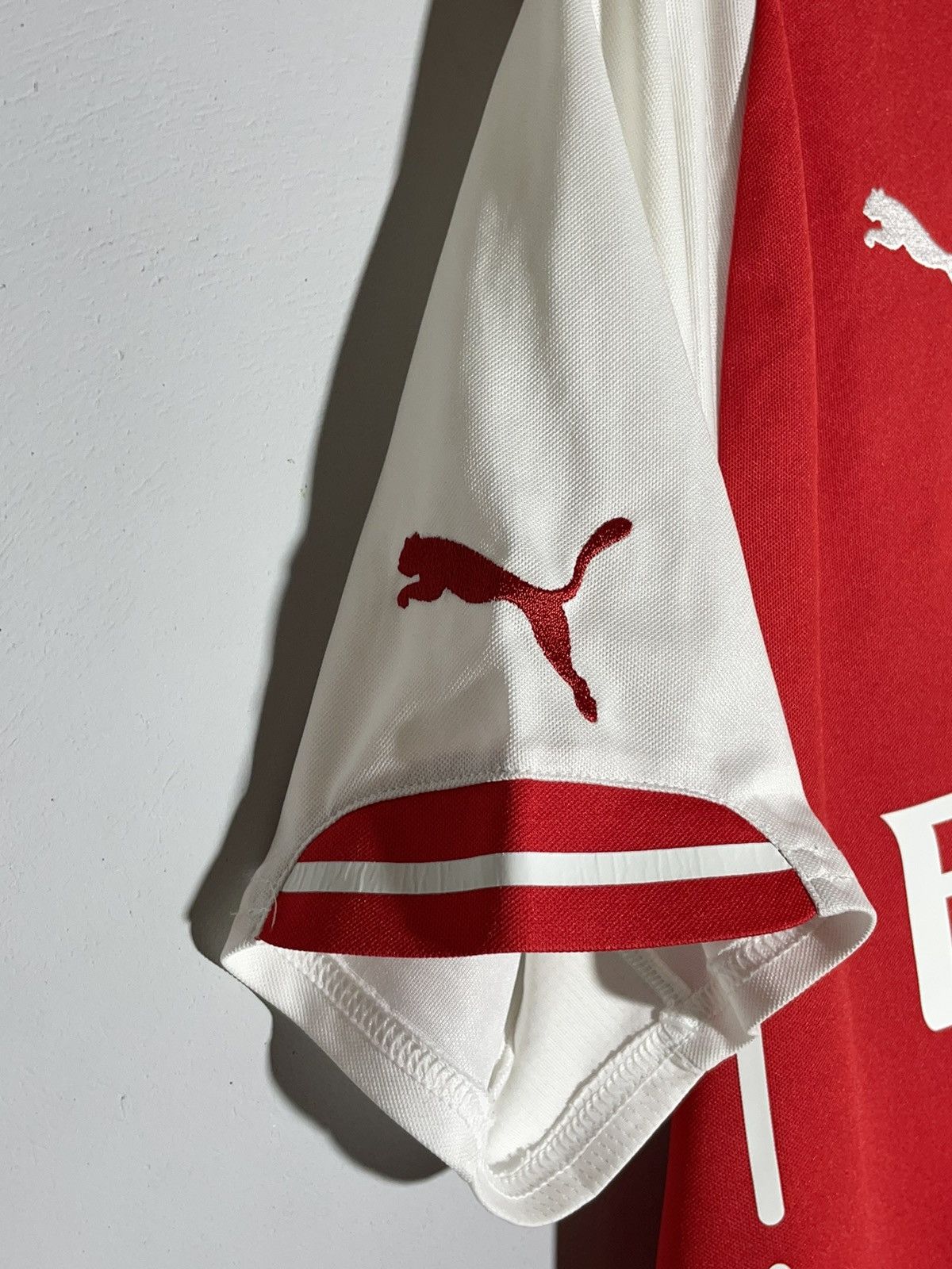 Puma Arsenal FC Puma 2014/15 Home Y2k Streetwear Football Shirt Size US L / EU 52-54 / 3 - 5 Thumbnail
