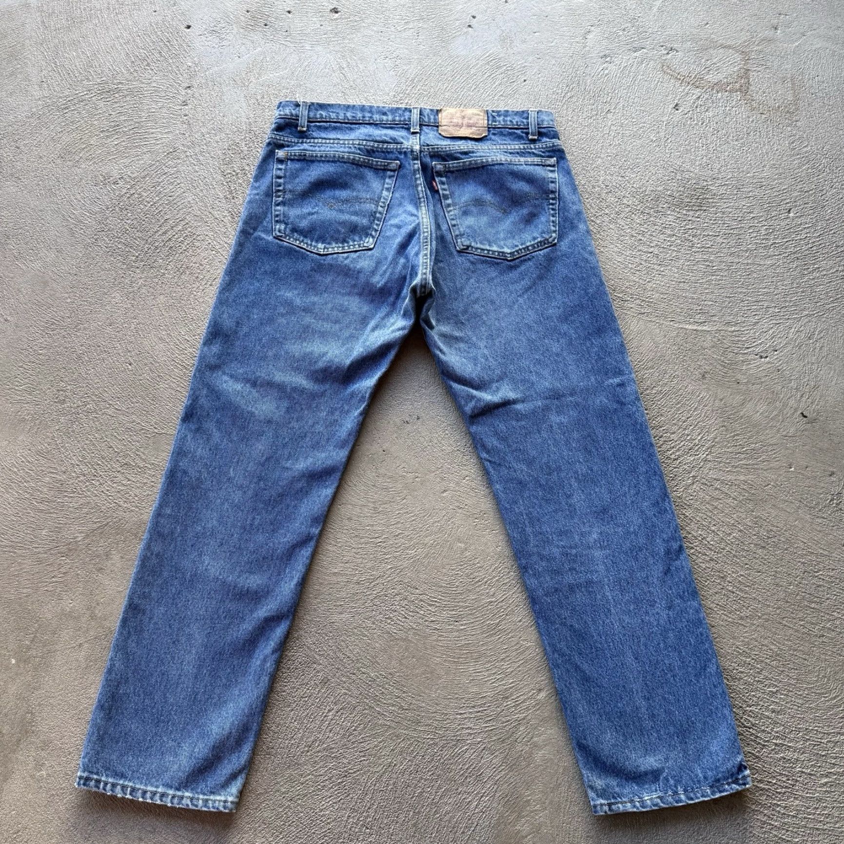 Levi's VINTAGE Levi's 505 Jeans 36x30 Blue Straight Denim Pants 80s 90s Mens Size US 36 / EU 52 - 2 Thumbnail