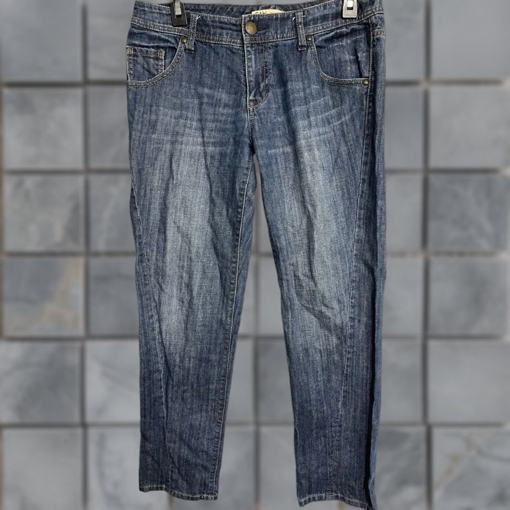 Vintage CAbi Jeans Women Size 4 Dark Wash Denim Straight Leg 100% Cotton Blue Size 27" / US 4 / IT 40 - 1 Thumbnail
