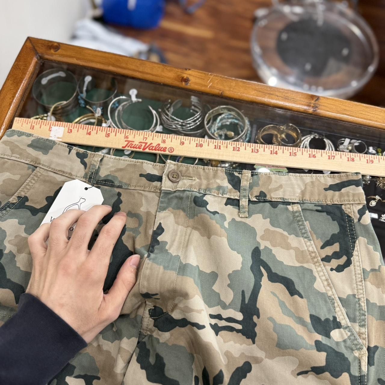 Levi's Vintage Levi’s Camo Cargo Pants Size US 36 / EU 52 - 5 Thumbnail