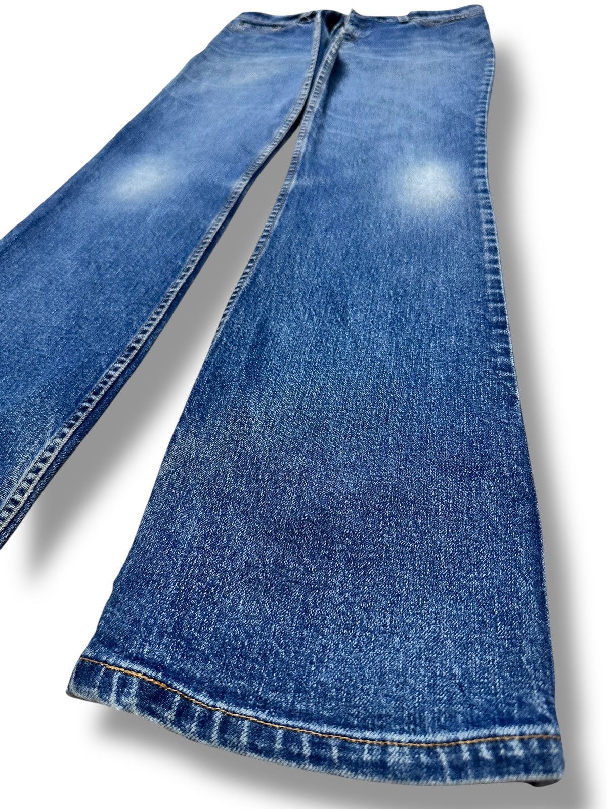 Levi's Vintage Levi’s 518 Super Low BootCut Jeans With Faded Wash Size US 31 - 15 Thumbnail