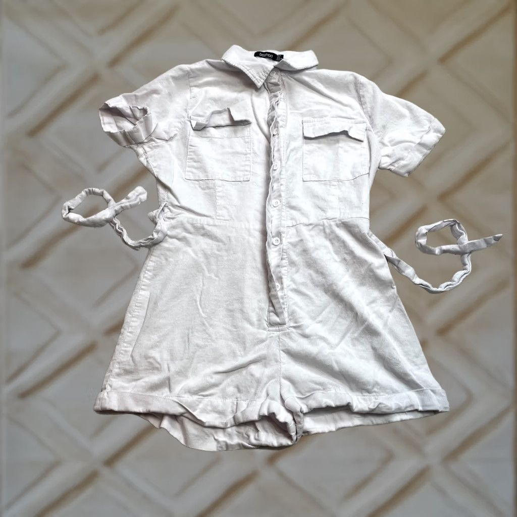 Boohoo Boohoo Romper Womens 6 White Corduroy Short Sleeve Collard Button Up Pockets Top Size M / US 6-8 / IT 42-44 - 1 Thumbnail