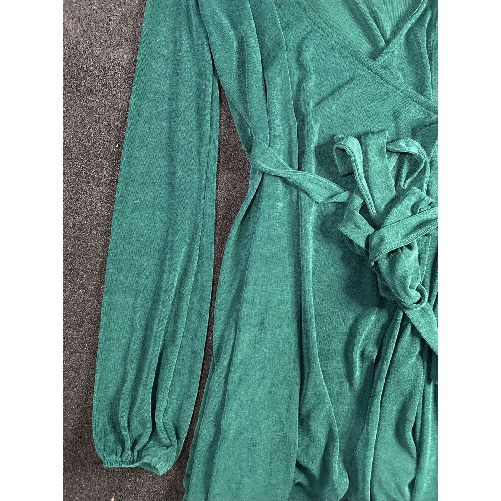 Wild Things Wild Fable Women's Long Sleeve Green Wrap Dress Size Small Size S / US 4 / IT 40 - 3 Thumbnail