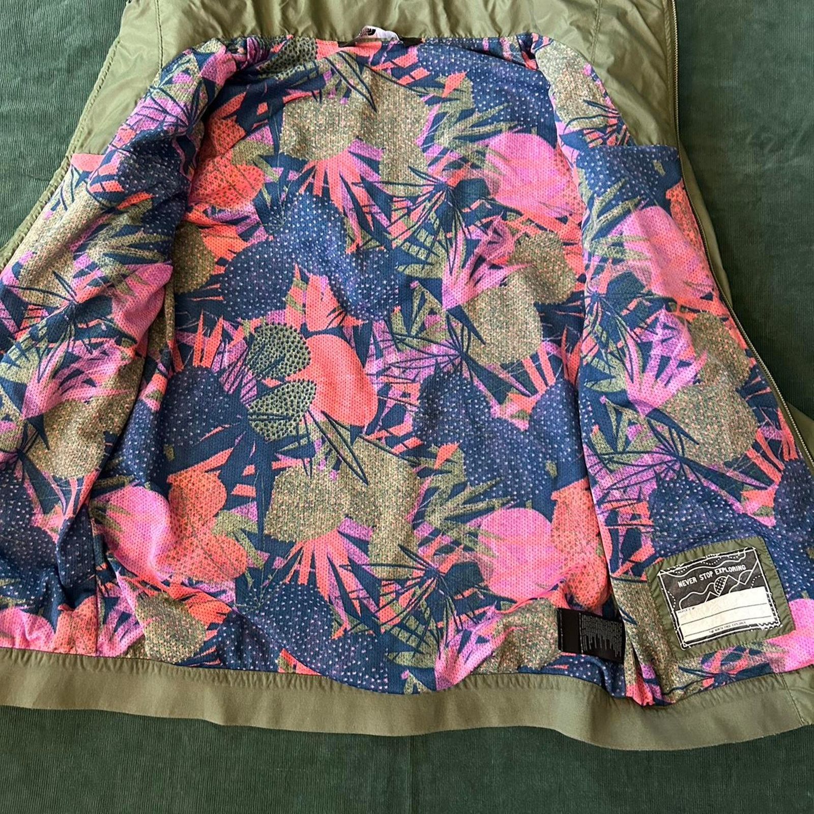 The North Face The north face windbreaker jacket Size S / US 4 / IT 40 - 2 Thumbnail