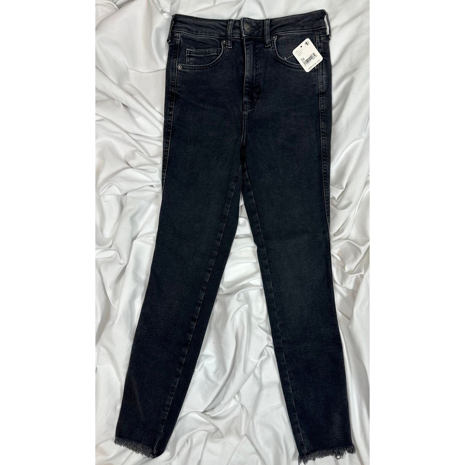 Free People Free People High Rise Raw Hem Skinny Jeans Black 30 Size 30" / US 8 / IT 44 - 7 Thumbnail