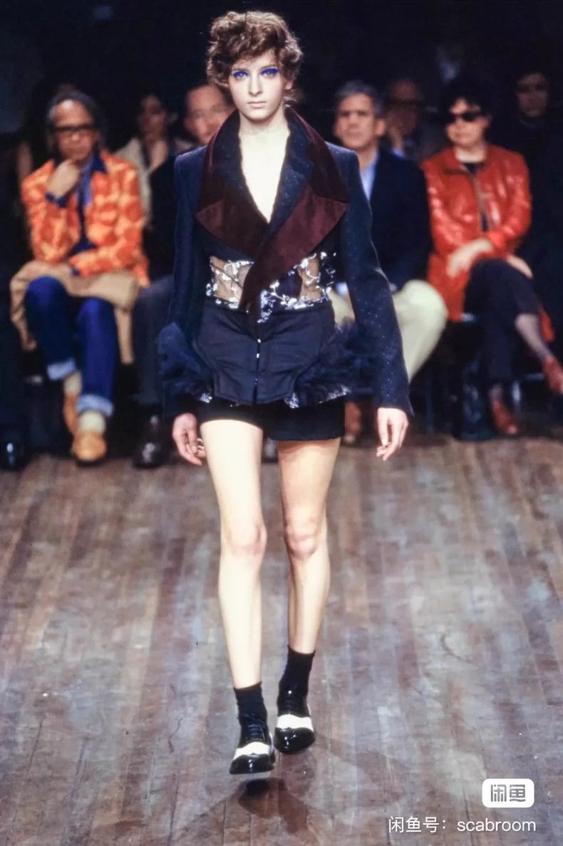 Comme des Garcons Comme des Garcons Embroidered velvet coat Size S / US 4 / IT 40 - 9 Thumbnail