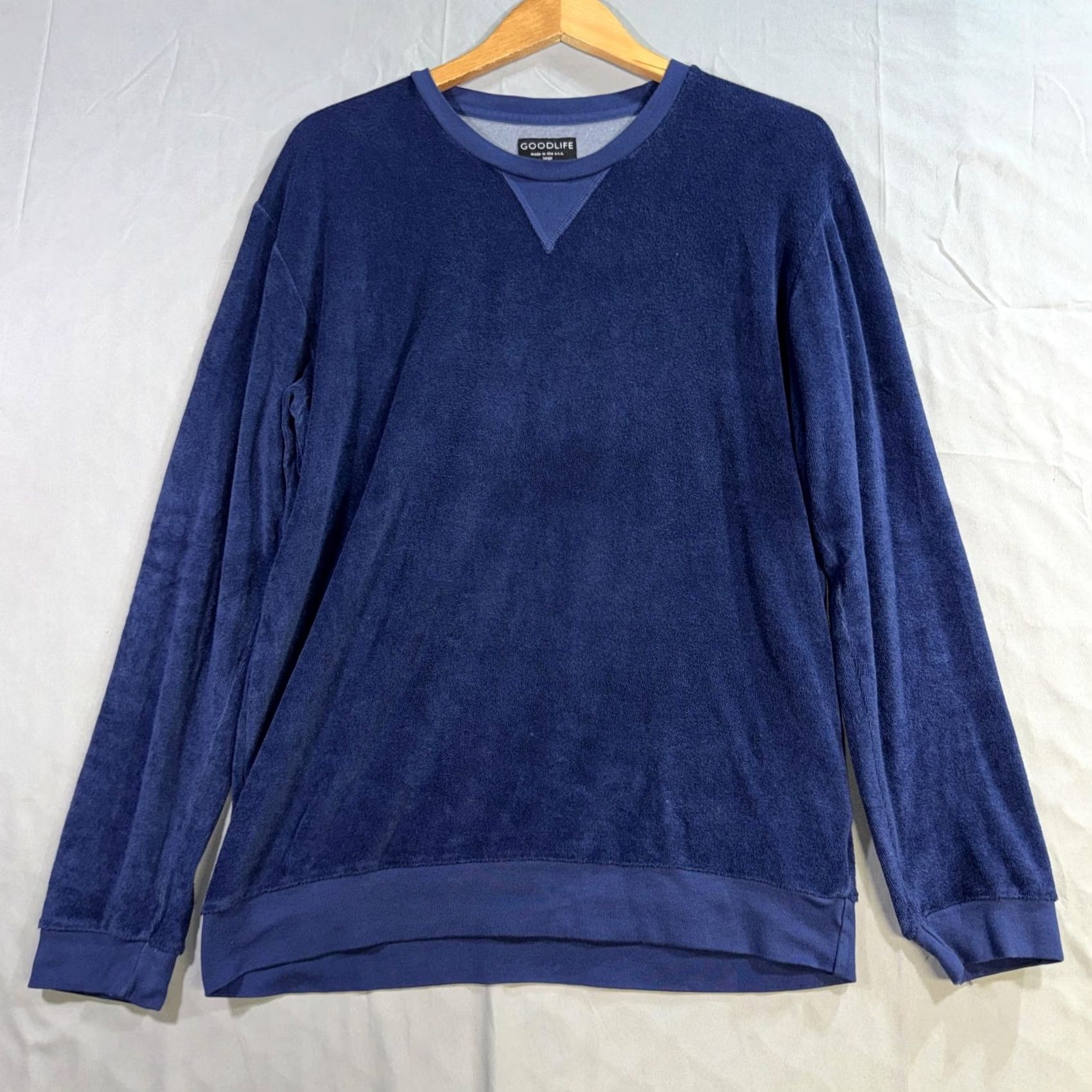 Vintage Goodlife Sweatshirt Mens Large Blue Terry Cloth Pullover Crewneck Knit Cotton Polyester N/A 80% 20% USA Vintage No Men Regular L Blue Solid 90s Size US L / EU 52-54 / 3 - 2 Thumbnail