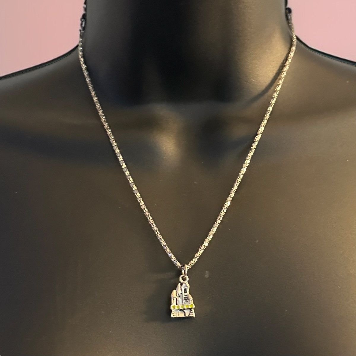 Vintage Vintage silver tone castle pendant necklace Size ONE SIZE - 1 Thumbnail