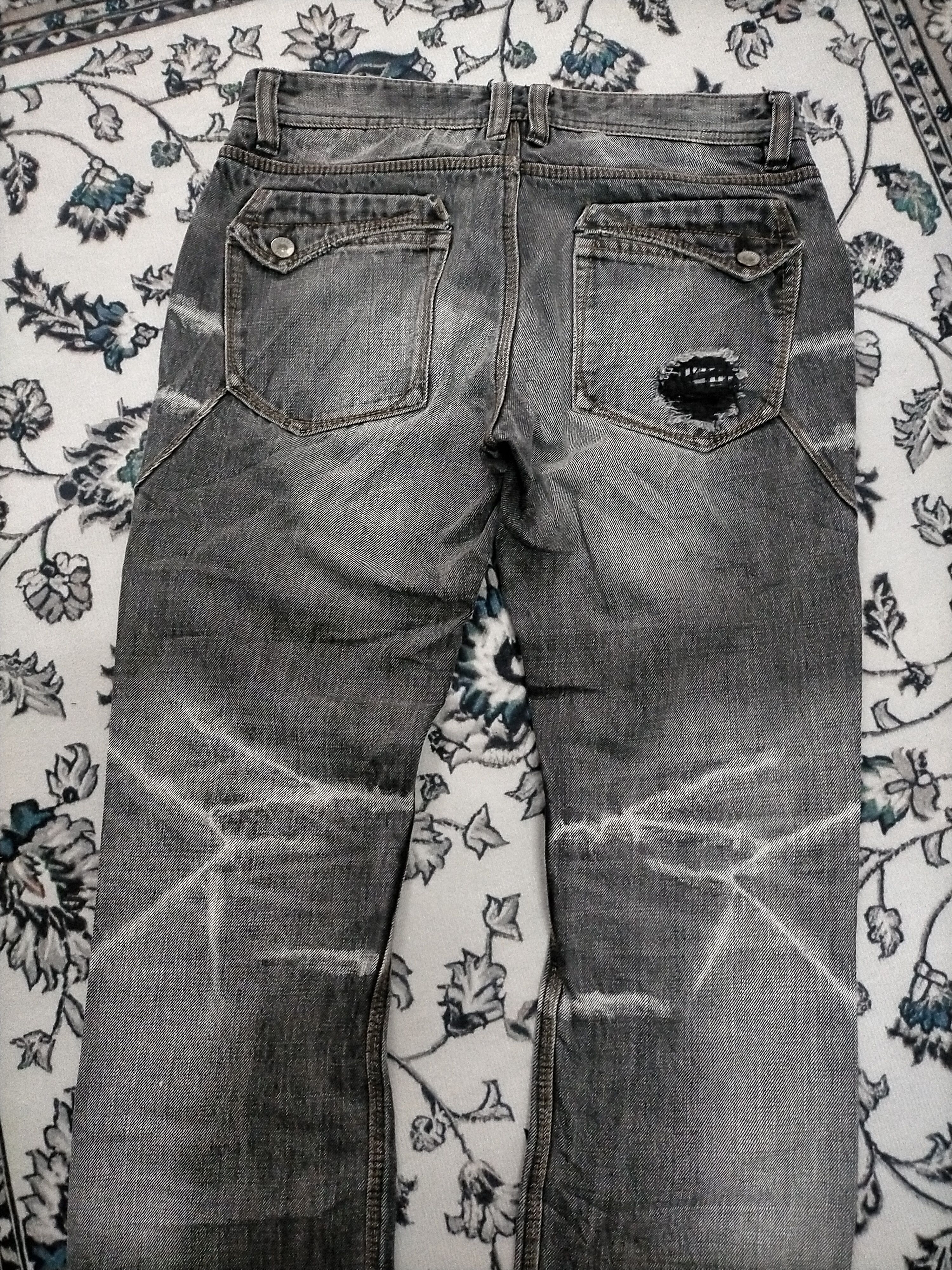 Beauty Beast 🔥Flare🔥 Nicole Distressed Ripped Rare Jeans Size US 31 - 7 Thumbnail