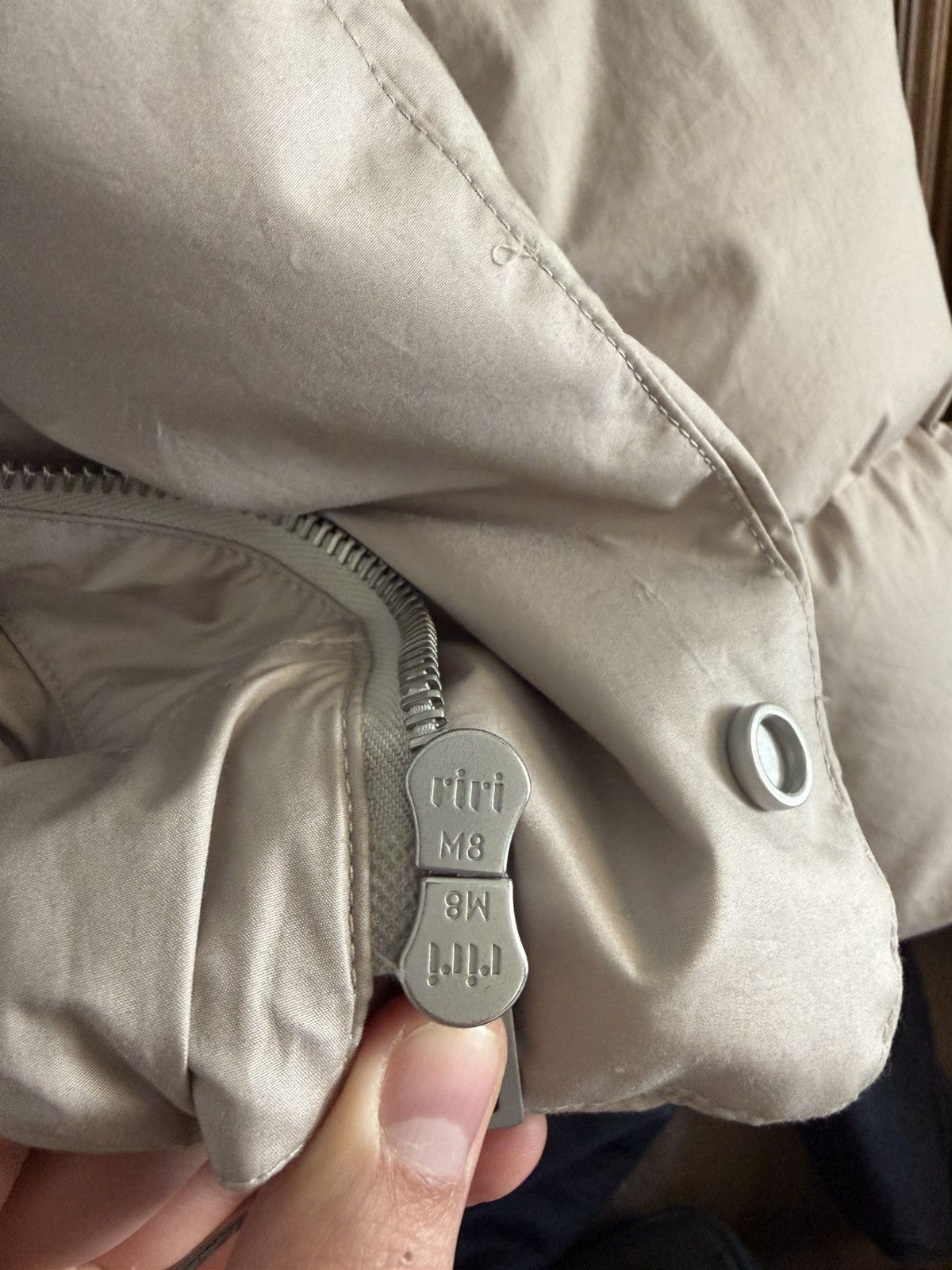 Canada Goose Canada Goose umba bomber jacket L Size US L / EU 52-54 / 3 - 2 Thumbnail