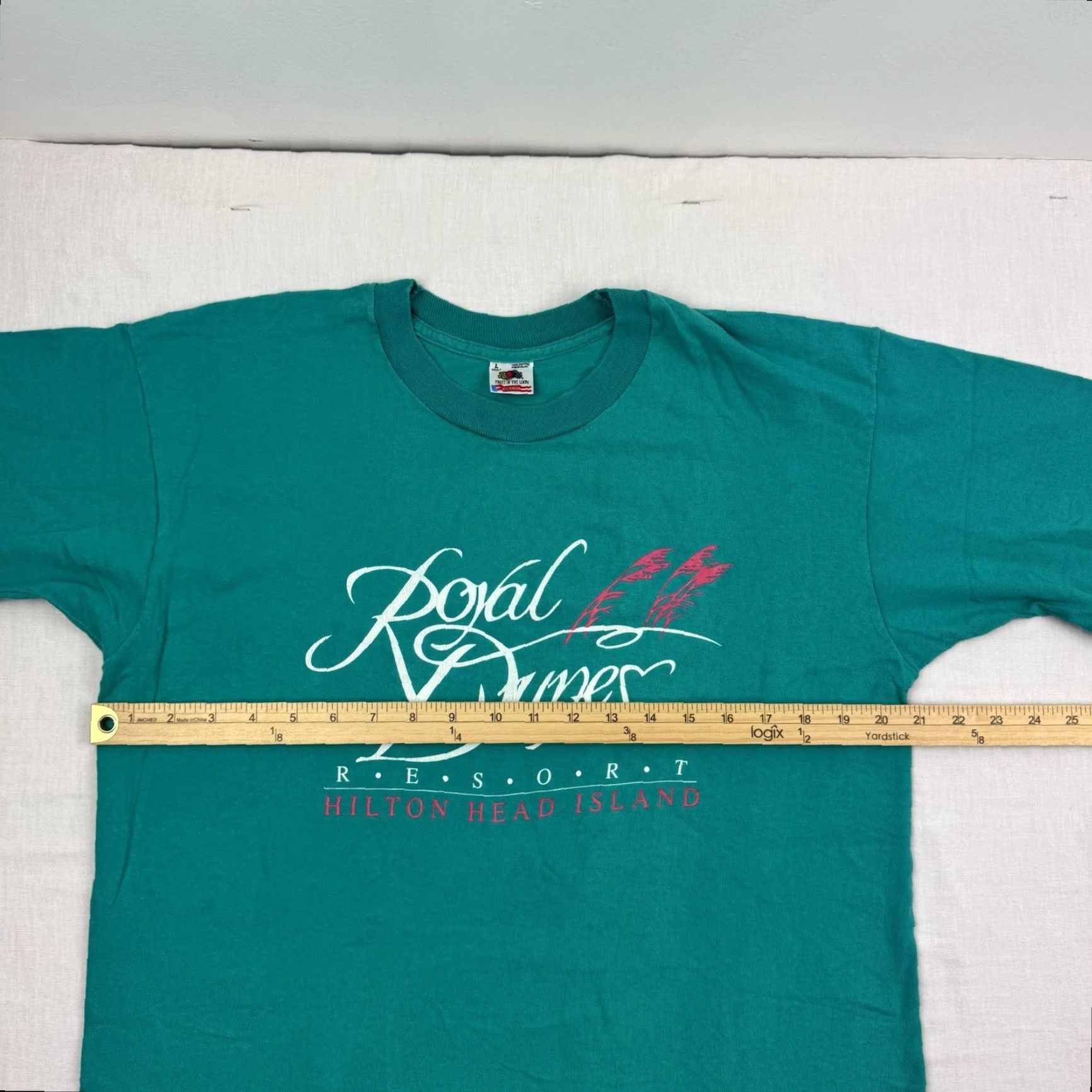 Fruit Of The Loom VINTAGE Royal Dunes Resort Hilton Head Island T Shirt Adult Large Vacation Hotel Mens 90s USA Blue Crew Neck Short Sleeve Fruit of the Loom T-Shirt Size US L / EU 52-54 / 3 - 7 Thumbnail