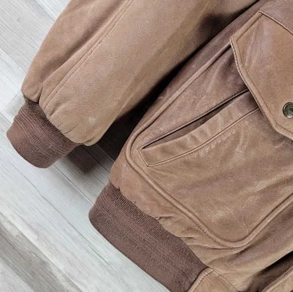 Roundtree & Yorke × Vintage Vintage Roundtree & York Brown Leather Flight Bomber Jacket Size US L / EU 52-54 / 3 - 3 Thumbnail