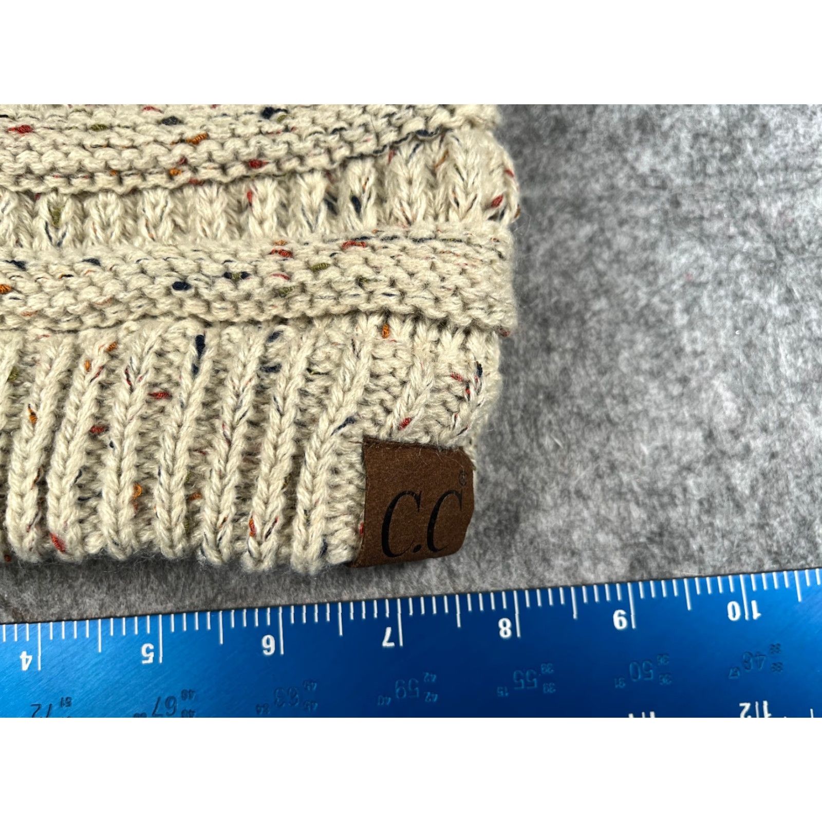 Vintage C.C Exclusives Beanie Toque Womens One Size Beige Confetti Knit Acrylic Fall Ski Hat/Cap Beanie Womens One Size Beige Knit Acrylic Outdoor Ski Size ONE SIZE - 2 Thumbnail