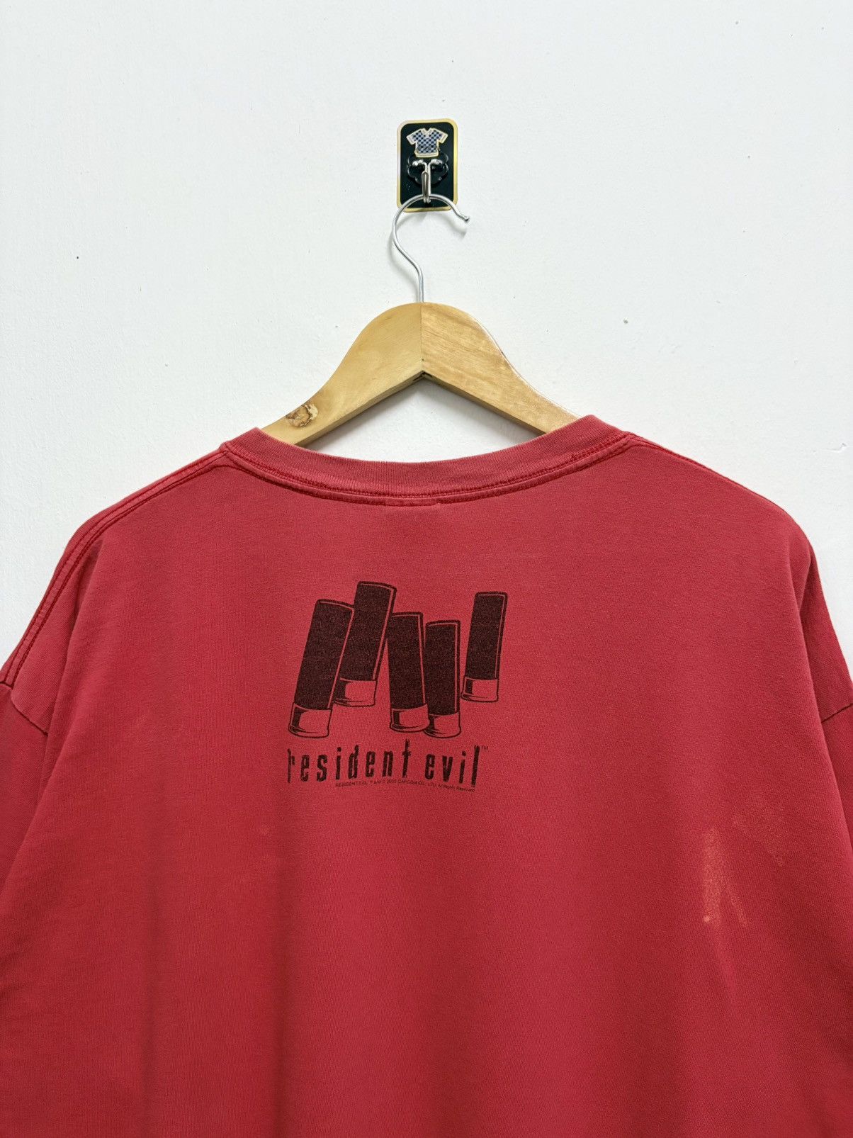 Vintage 2000’s Capcom Resident Evil - Zombie Repellent Promo T-Shirt Size US XL / EU 56 / 4 - 4 Thumbnail